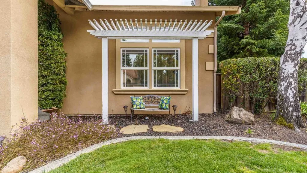 8-Front-Lawn-Bench-1024x576.jpg