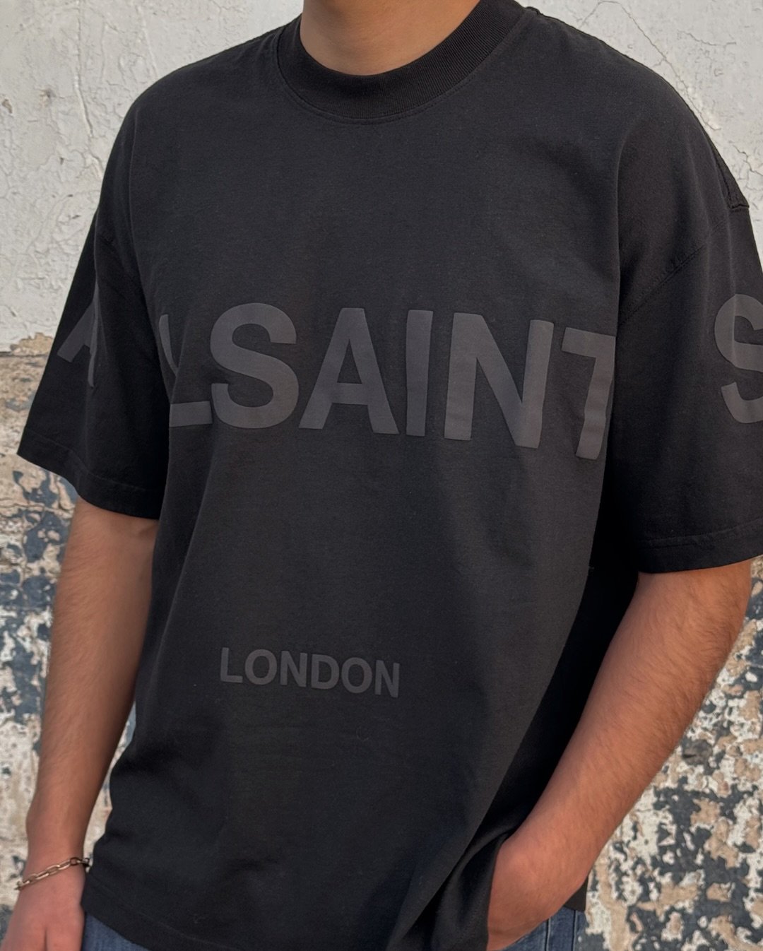 All Saints

Dise&ntilde;os con estilo y calidad.

Si te interesa alguna, escr&iacute;benos y te ayudamos a elegir la ideal para ti.

#style #streetwear #fashion #lifestyle #allsaints #outfitinspo #outfits  #weekloutfits