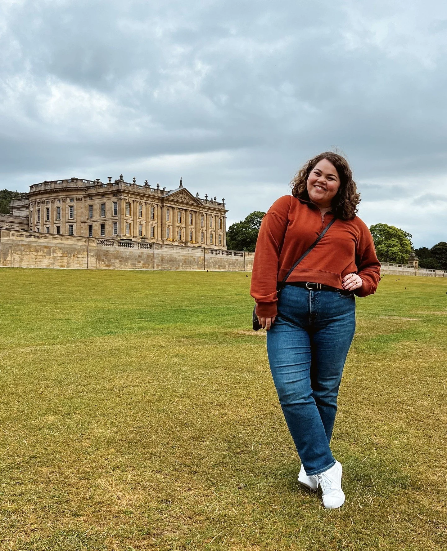 Most ardently 🤎⁠
⁠
The 2005 Pride &amp; Prejudice has been one of my favorite comfort films for ✨years✨, so the chance to walk the halls of Pemberley was surreal. ⁠
⁠
Chatsworth House is definitely one of the most extravagant places I've ever visite