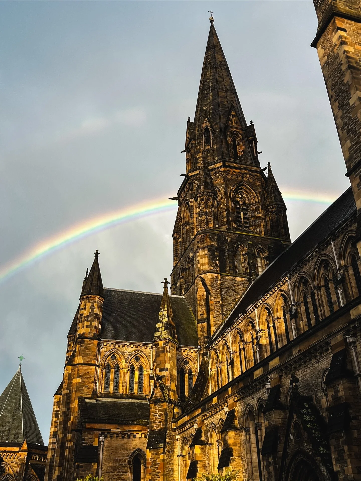 You know life is good when you&rsquo;d rather scroll through your camera roll than Instagram 💖 

So many memories and milestones lately! Feeling incredibly grateful for everyone and everything in my life.

Recent highlights: 
book clubs, game nights