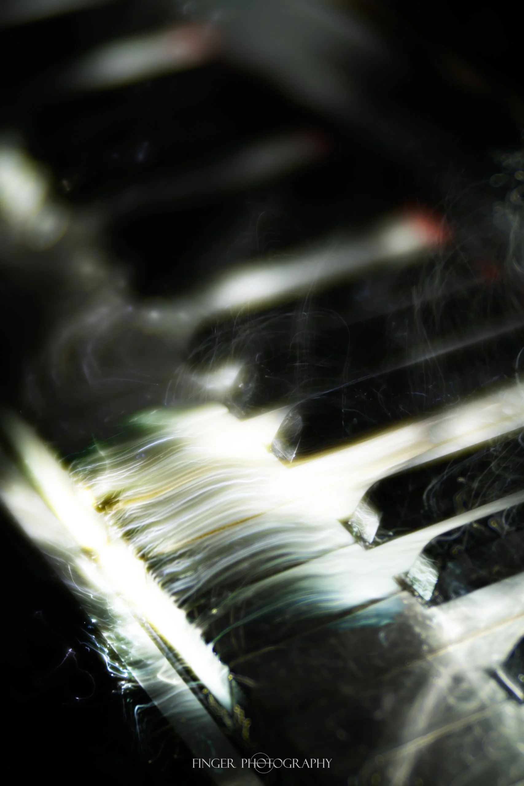 FingerPhotography-FO-Piano-01.jpg