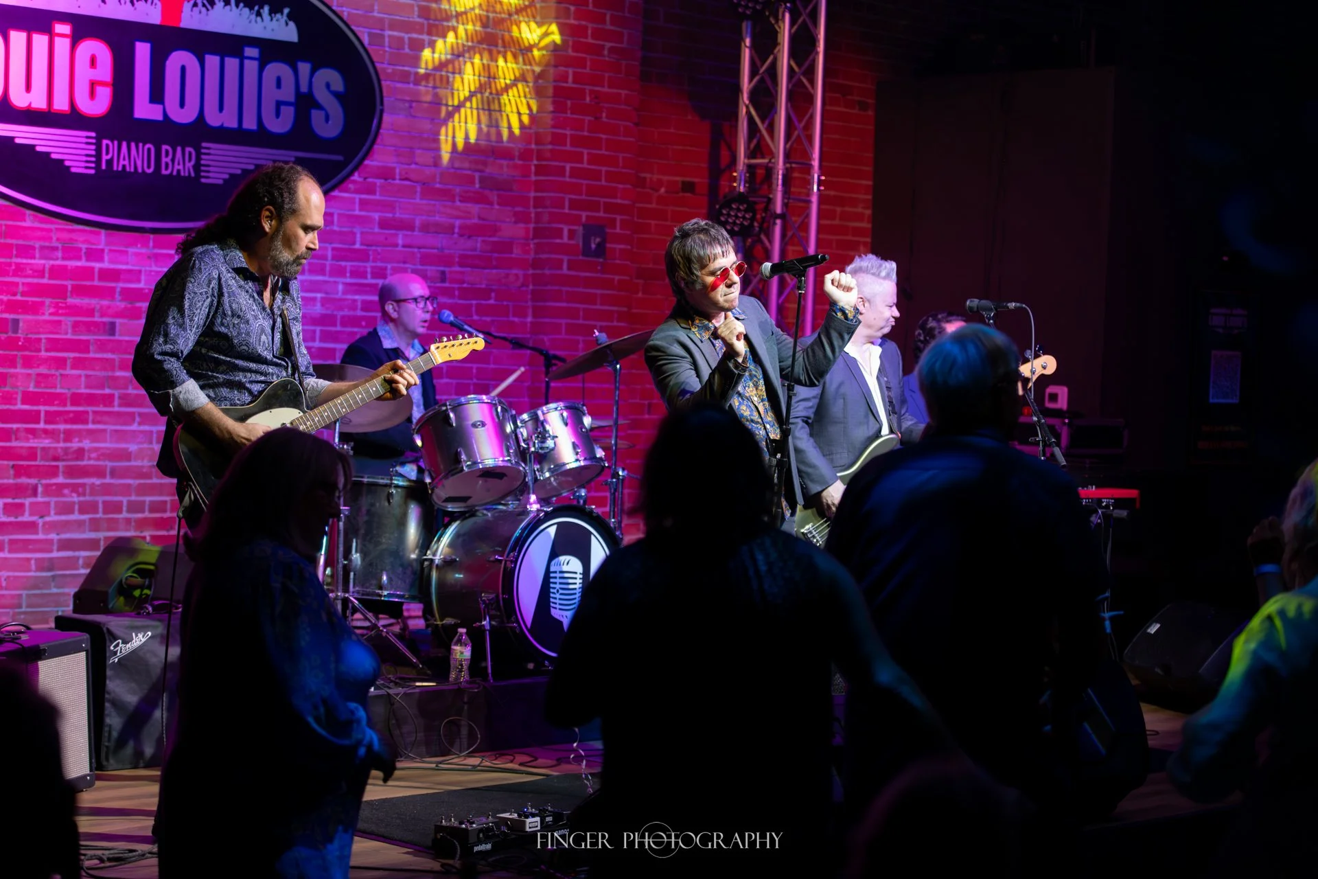 FingerPhoto-2026-CO-TheBluesBeatles_2139.jpg