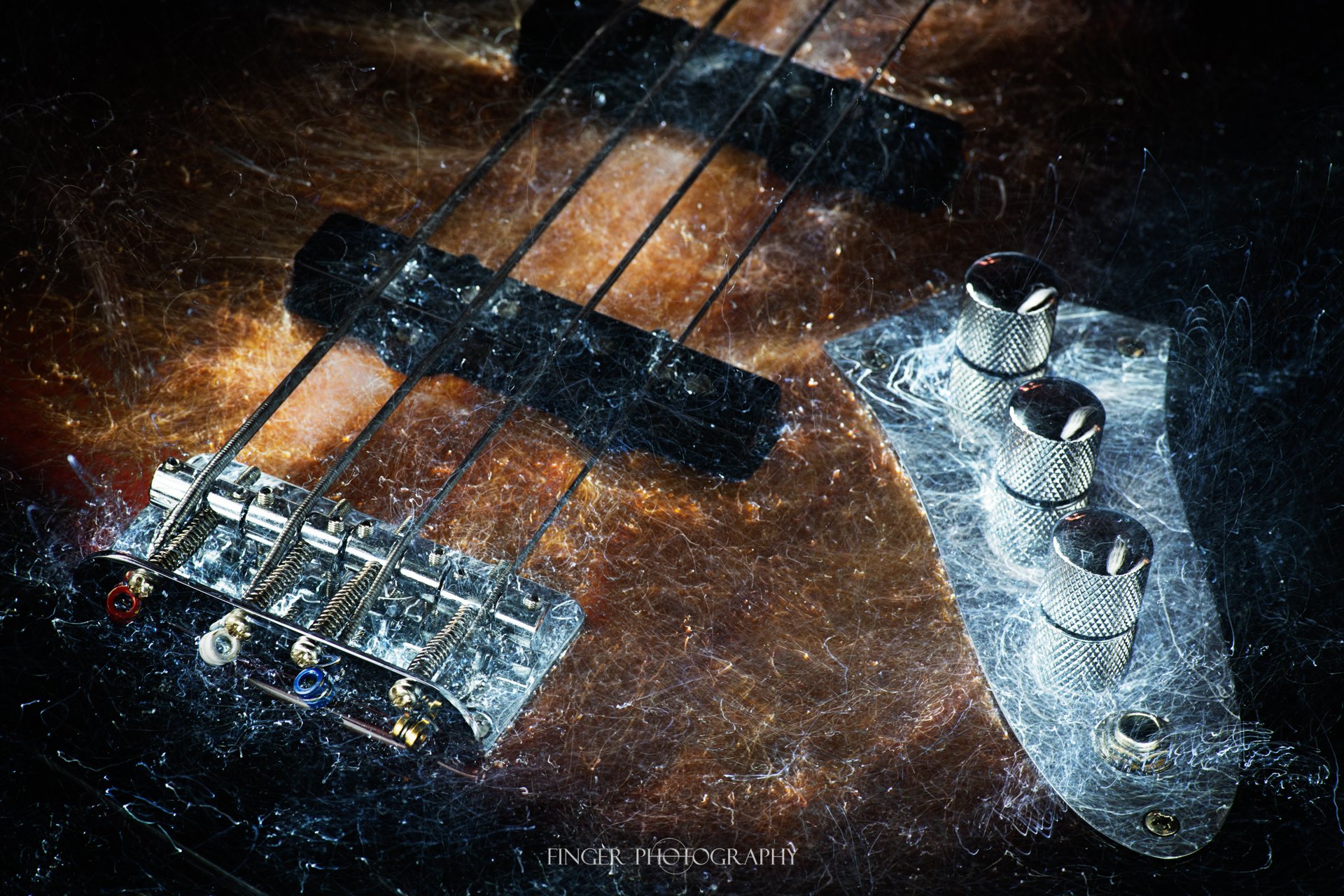 FingerPhotography-FenderJazz-2025.jpg