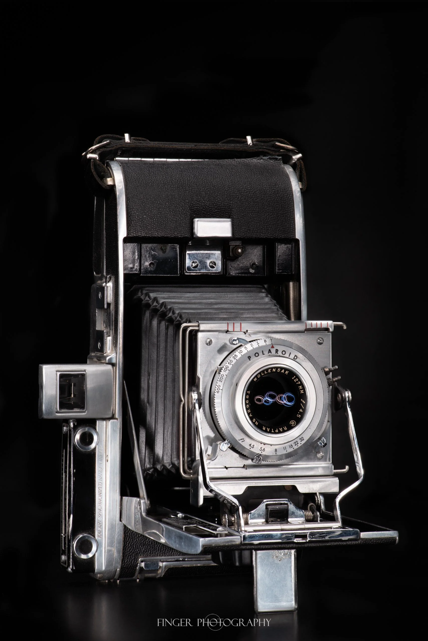 FingerPhotography-PolaroidLand-02.jpg