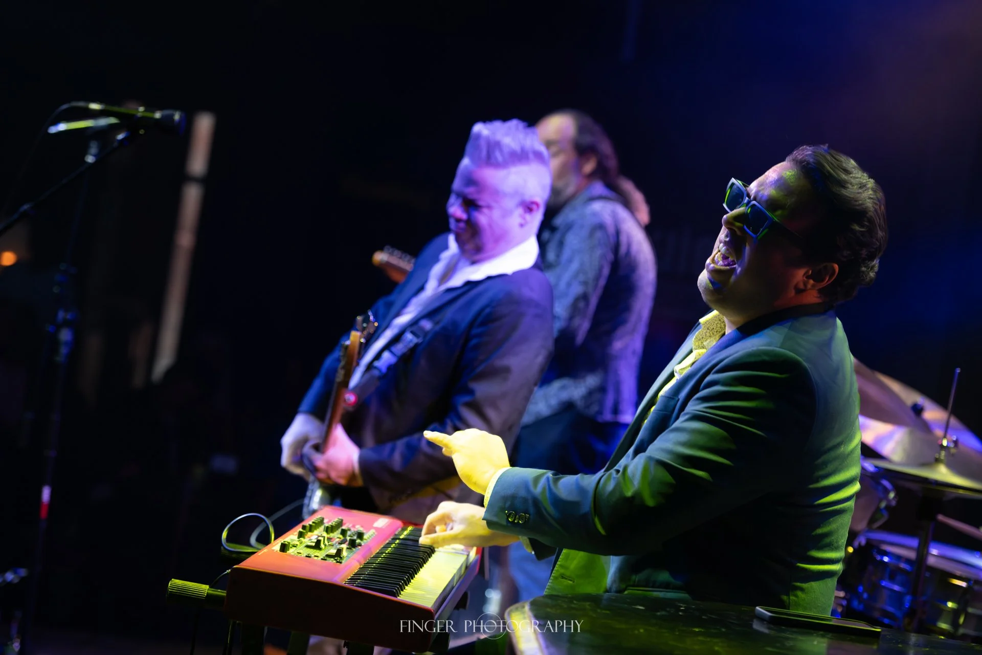 FingerPhoto-2026-CO-TheBluesBeatles_0922.jpg