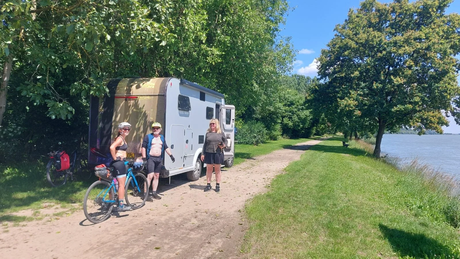 WhatsApp Image 2024-06-24 at 21.56.42.jpeg