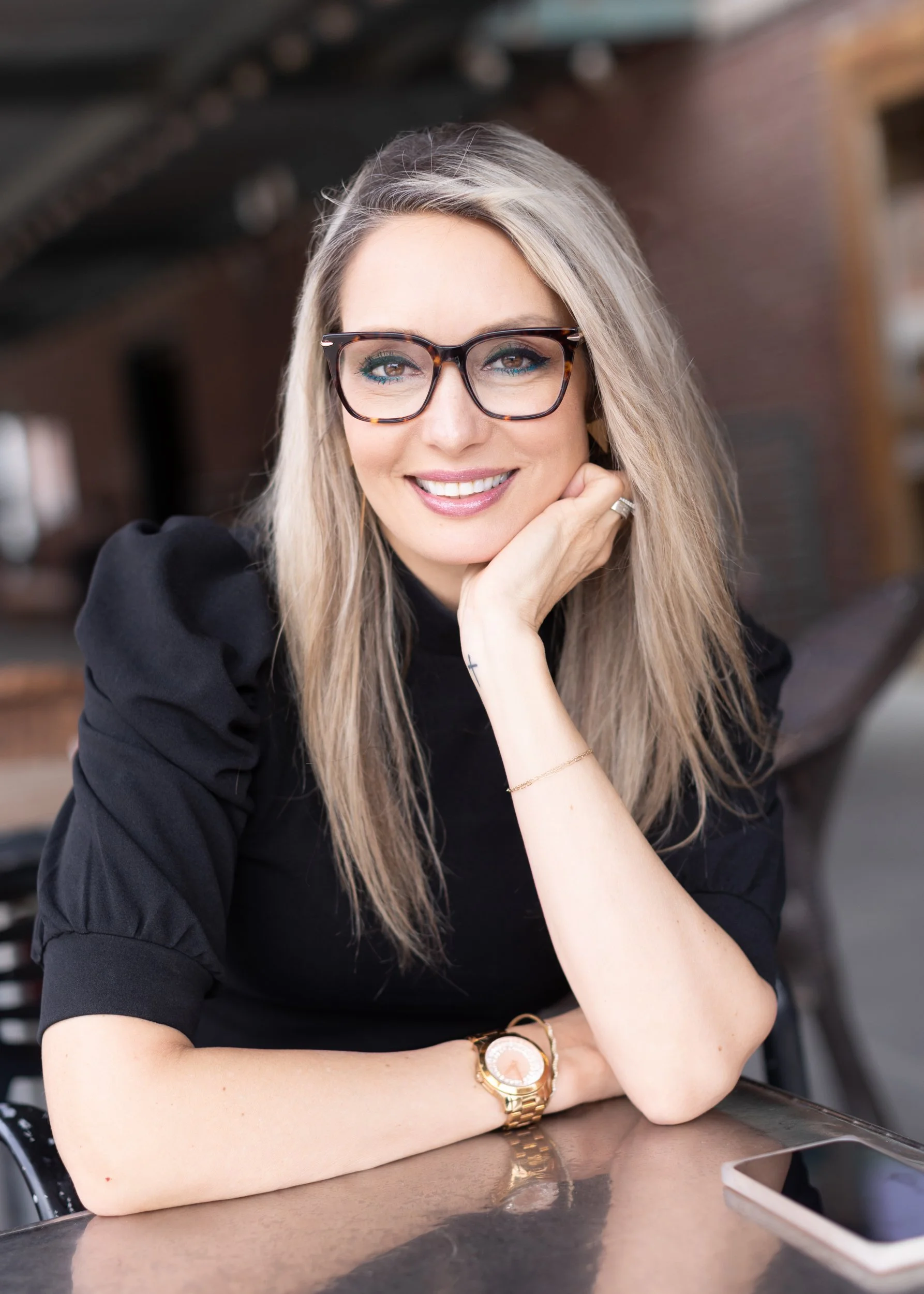 femalebusinessheadshot-18.jpg