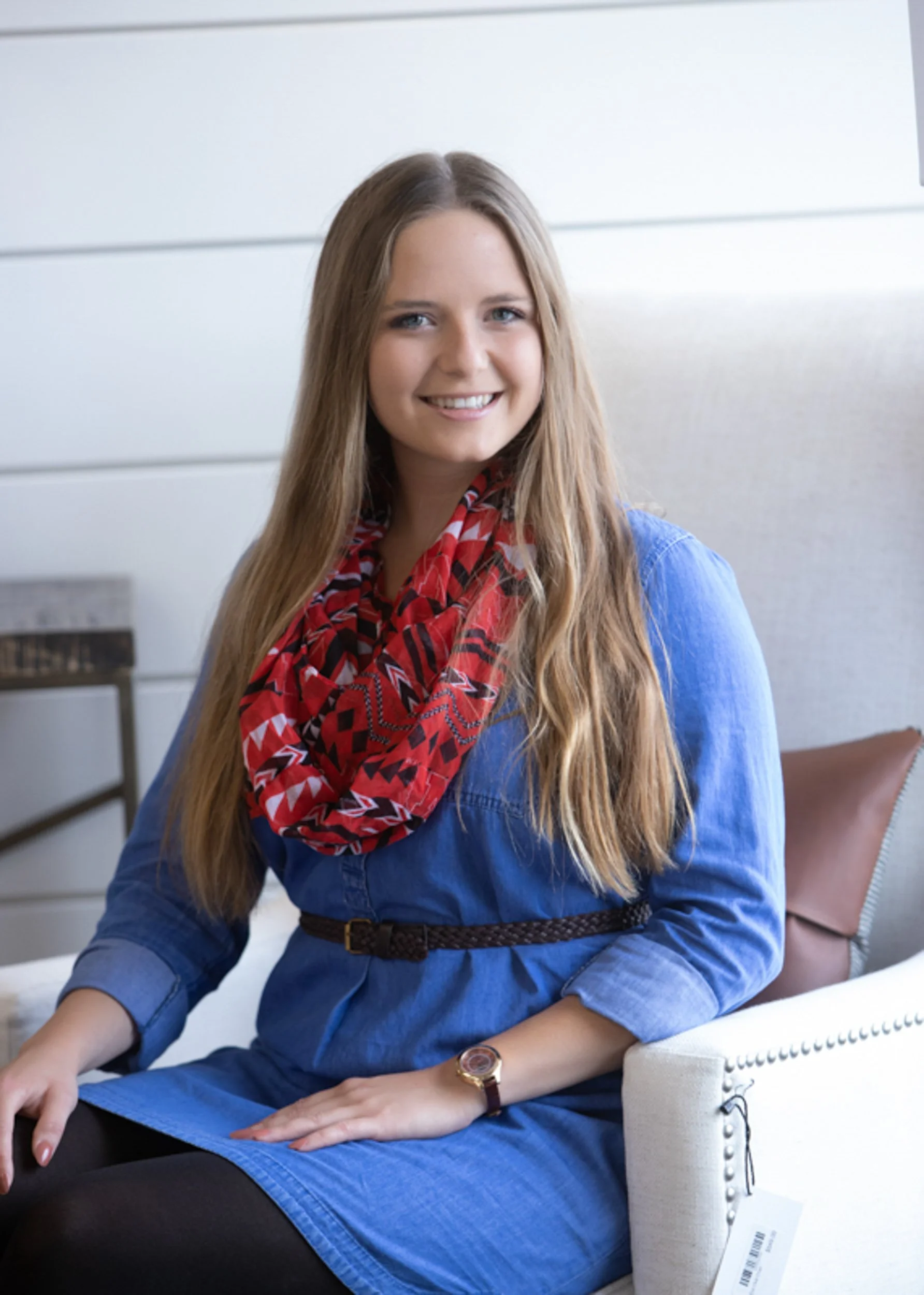 femalebusinessheadshot-27.jpg