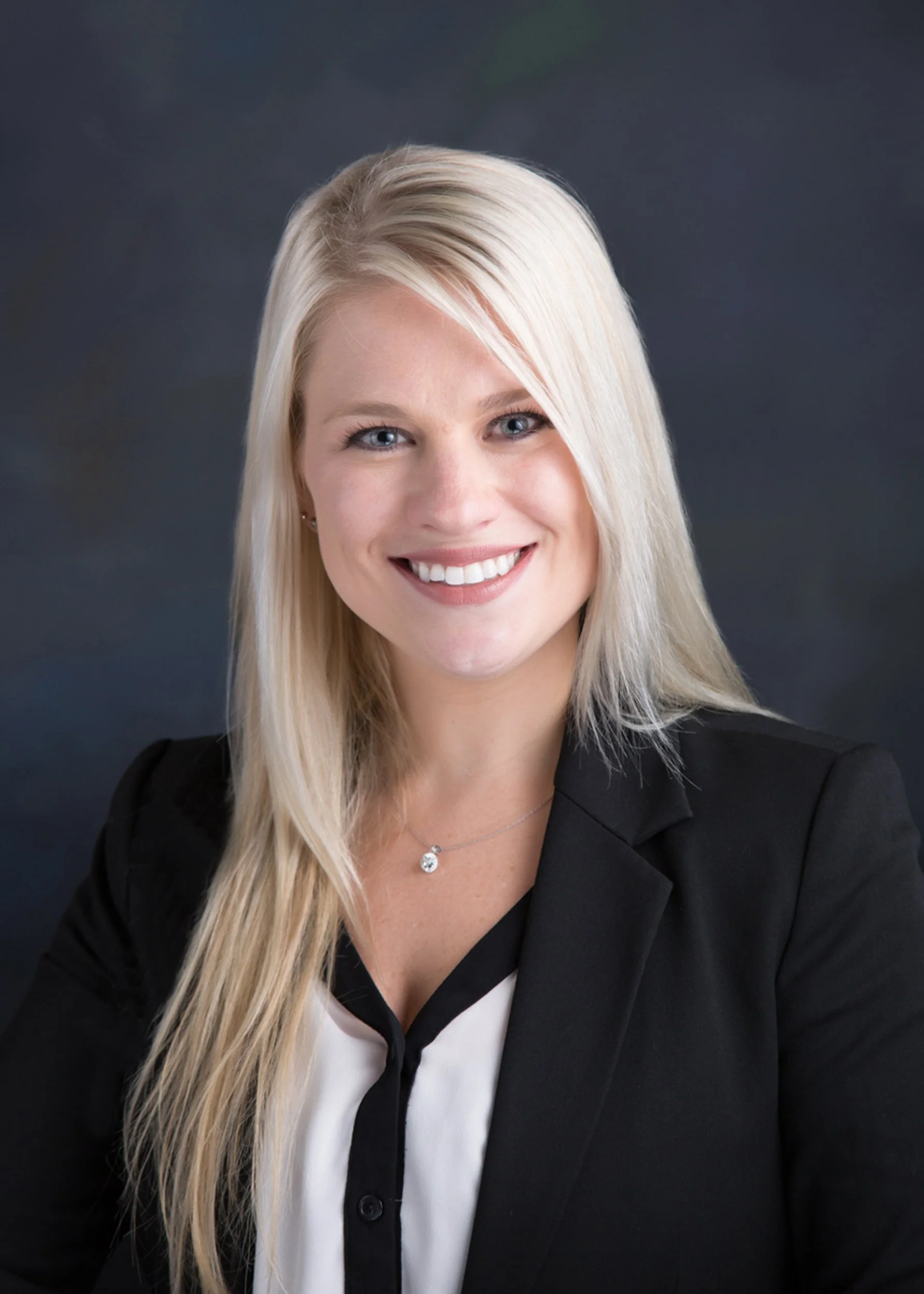 femalebusinessheadshot-32.jpg
