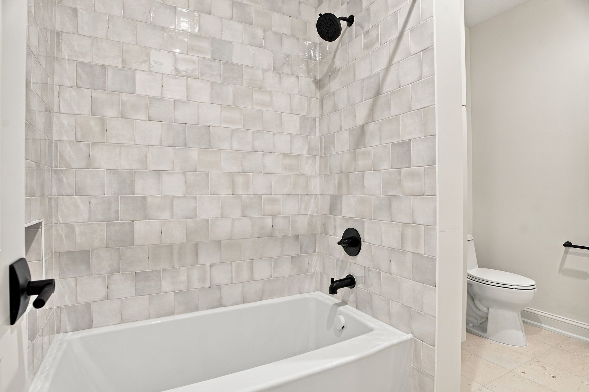 123-web-or-mls-1426_Holdridge_Cir_Wayzata_MN_55391_126.jpg
