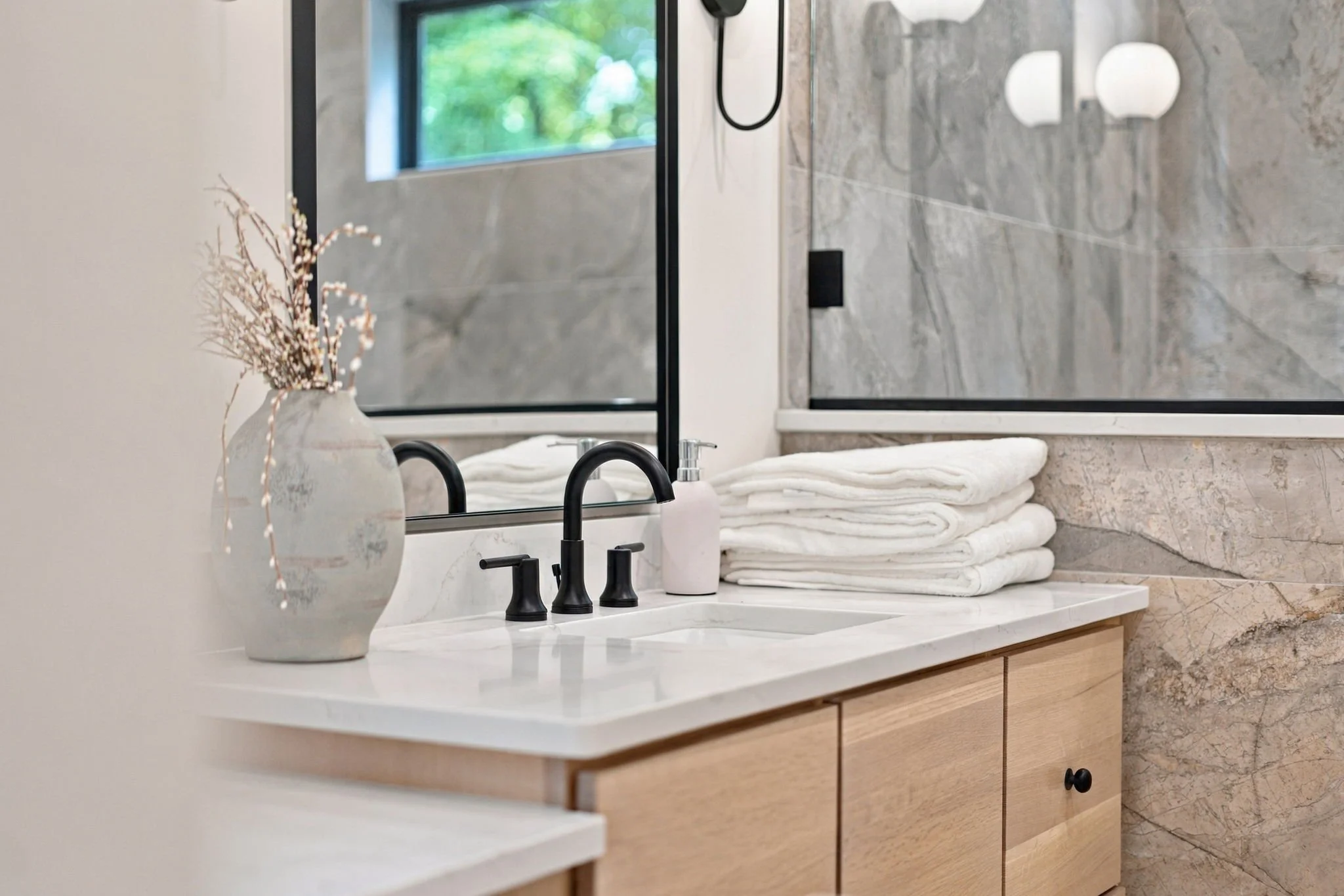 76-web-or-mls-1426_Holdridge_Cir_Wayzata_MN_55391_123.jpg