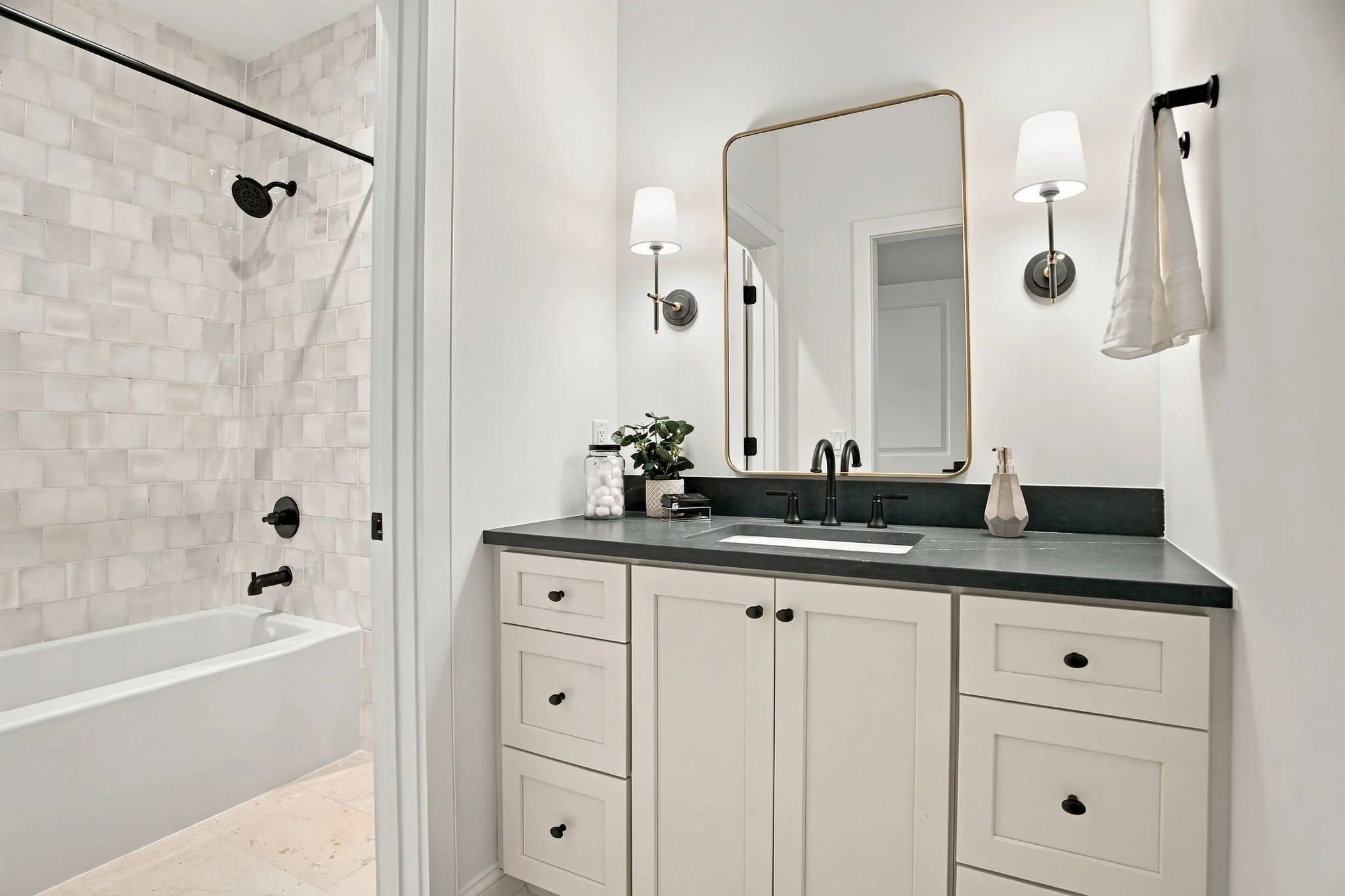 124-web-or-mls-1426_Holdridge_Cir_Wayzata_MN_55391_128.jpg