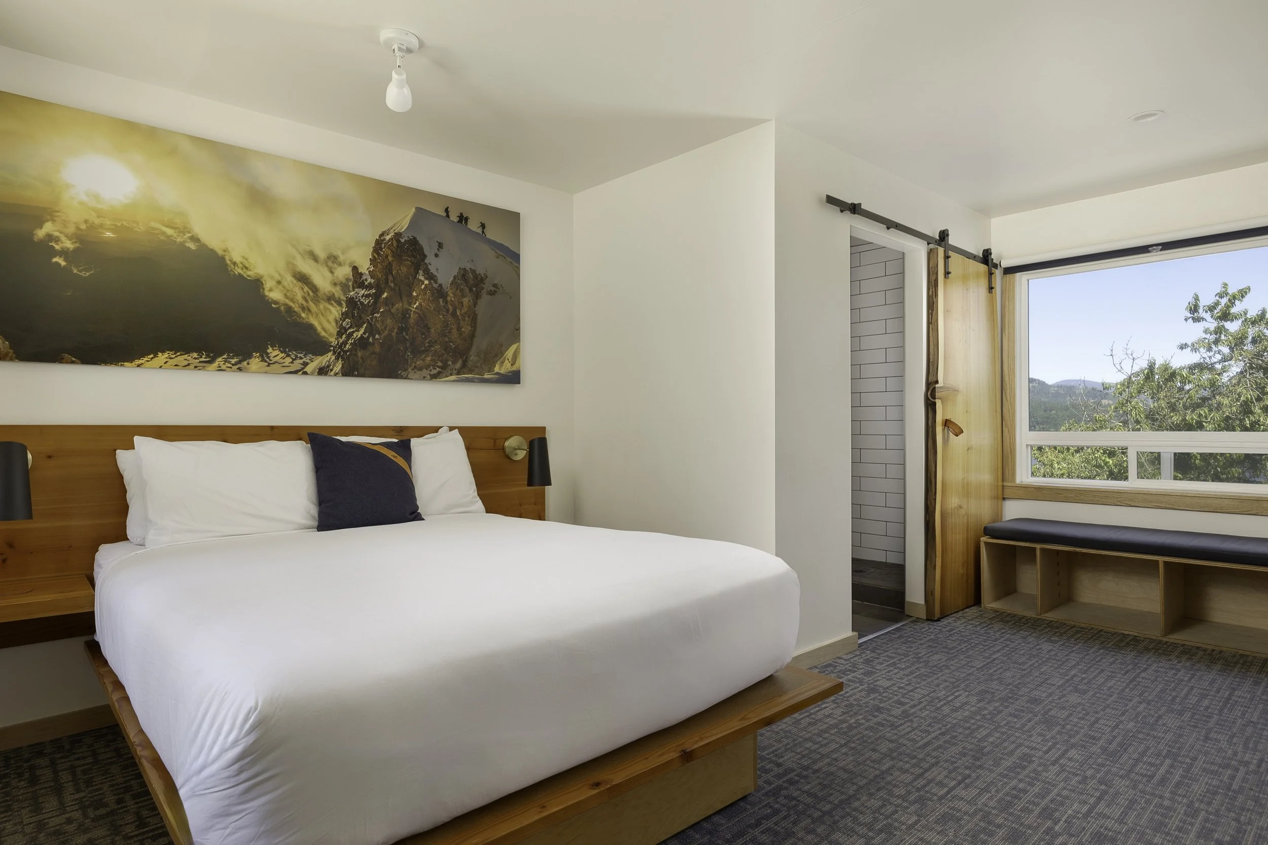 Room 6 - Wide Angle.jpg