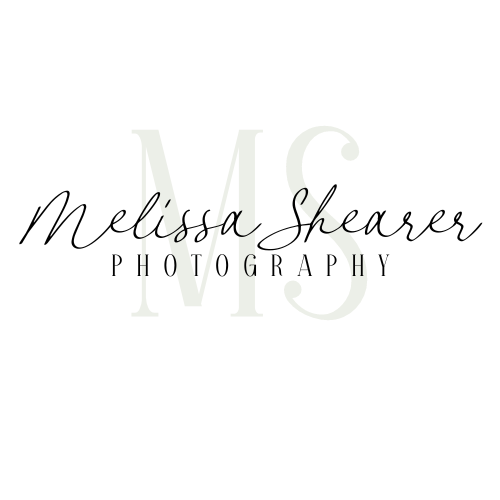 Logo for Canadian photographer that trusts Evie Tavares' copywriting in Brantford Ontario.