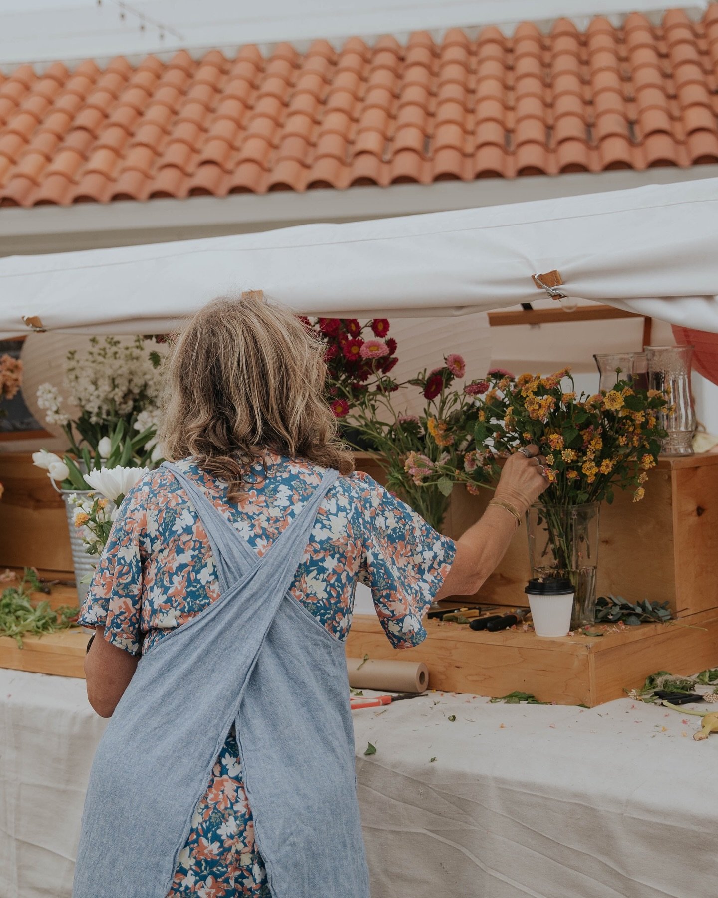 Coffee + Crafting Registration Is Open! Snag your spot at any of these tutorials at 10 AM on Thursday, June 12. Link in bio. 

🖌️ Textured Art with @valeriecimino 

🧶 Loom Woven Baby Beanies with the Sewing Klatch 

🎨 Landscape Painting with @ashl