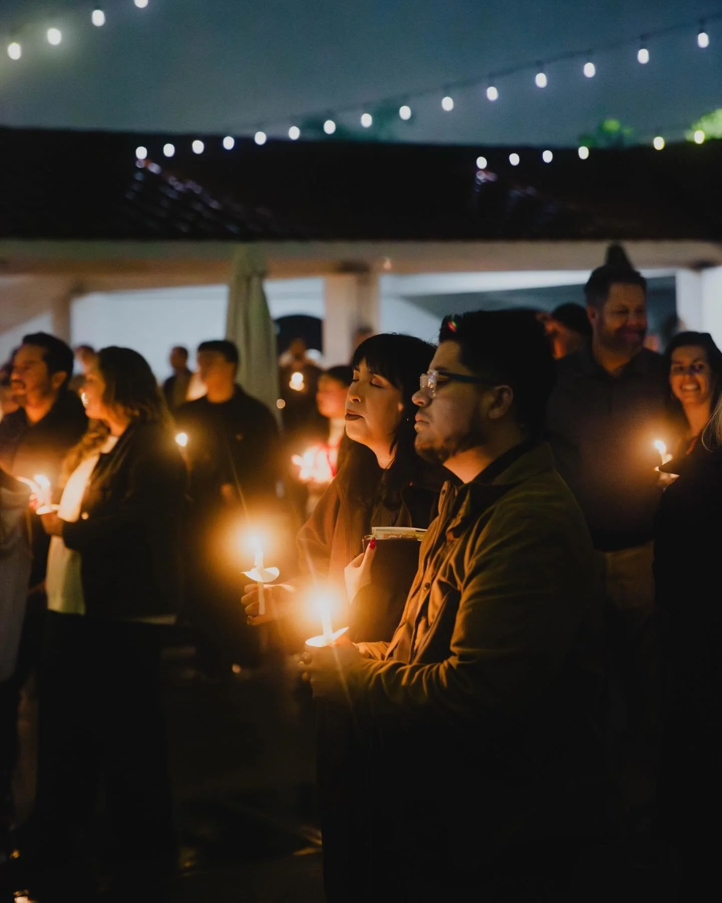 However this holiday season finds you, may God meet you with the nearness of his presence. May the comfort of his love overflow into each of your hearts, spilling over in the forms of charity and gratitude.

Let us recognize that we have seen the glo