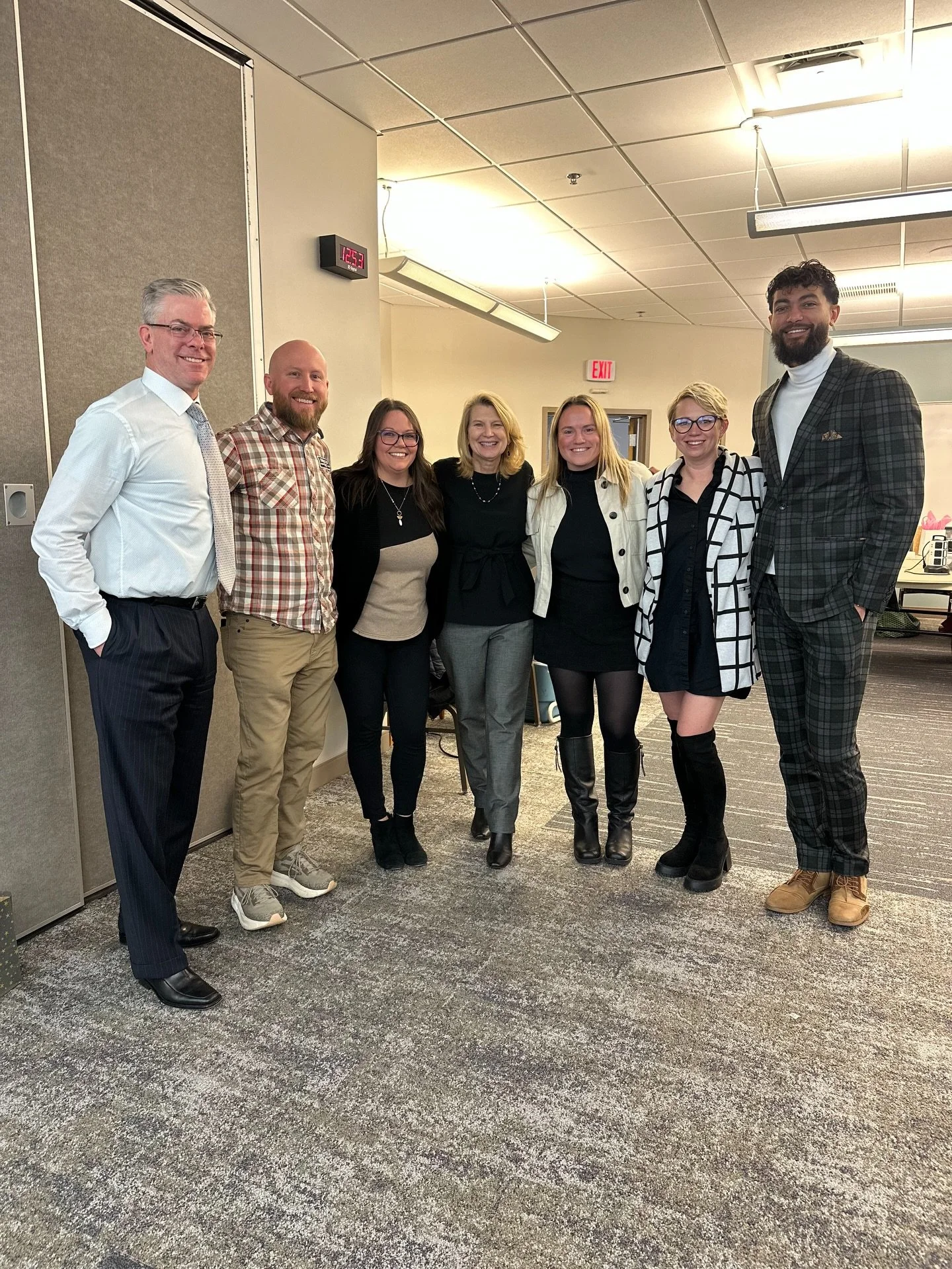 I graduated from the Goldman Sachs 10KSB program last week!👩🏼&zwj;🎓 14 weeks of classes, incredible mentors, and amazing business owners from every industry.

They say entrepreneurs jump off a cliff and build a plane on the way down, so glad to ha