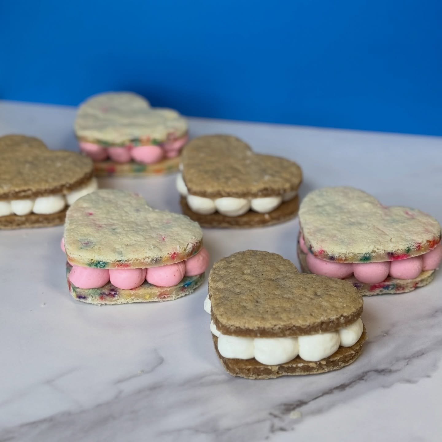 Eat your heart out💘
Our OCP&rsquo;s and Bday cookie sandwiches got a Valentine&rsquo;s makeover! Available at all locations!