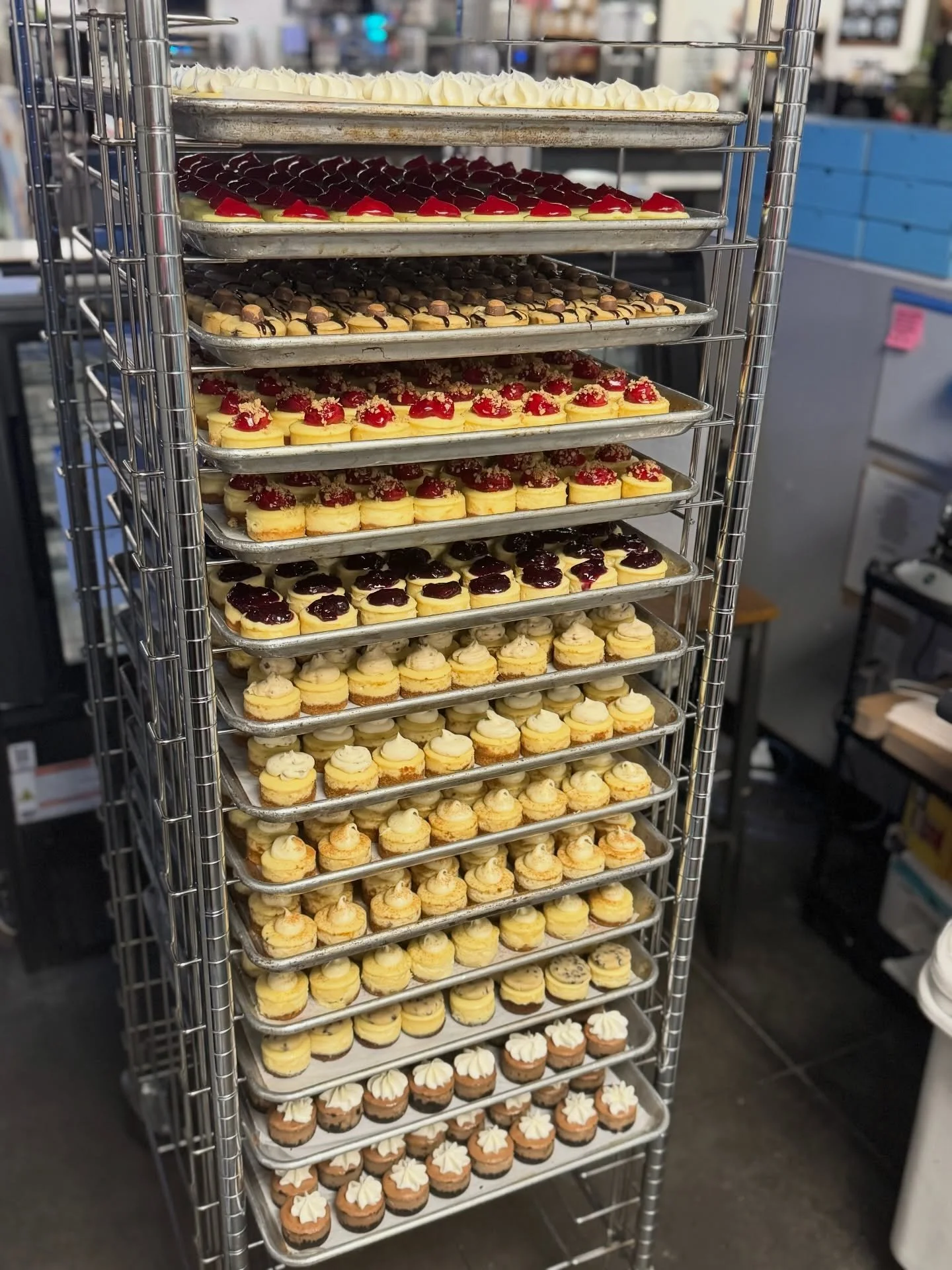 A photo dump from last week - full of cheesecake, uncrustables, events &amp; more cheesecake! Thank you guys for keeping us busy💘💘 
And yes of course Drake &amp; I made it to Waffle House for Valentine&rsquo;s Day!!🧇🧡