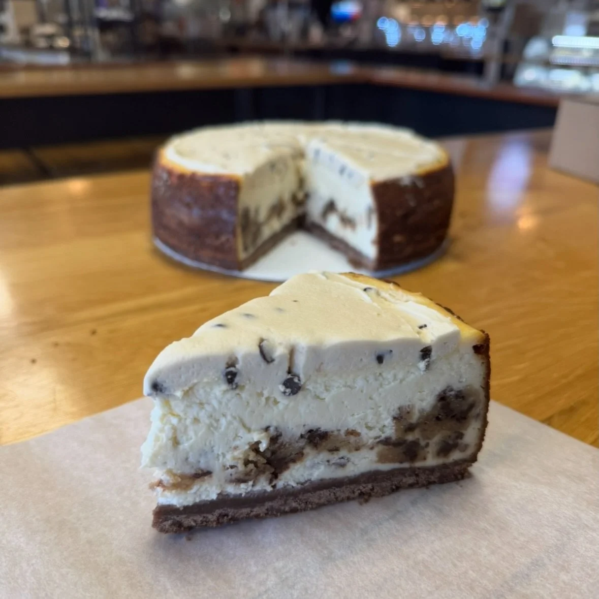 Last week to grab February specials🩷 
Like these Chocolate chip cookie dough slices - chocolate shortbread crust, original cheesecake, a layer of chocolate chip cookies in the middle, topped with a cookie dough buttercream!