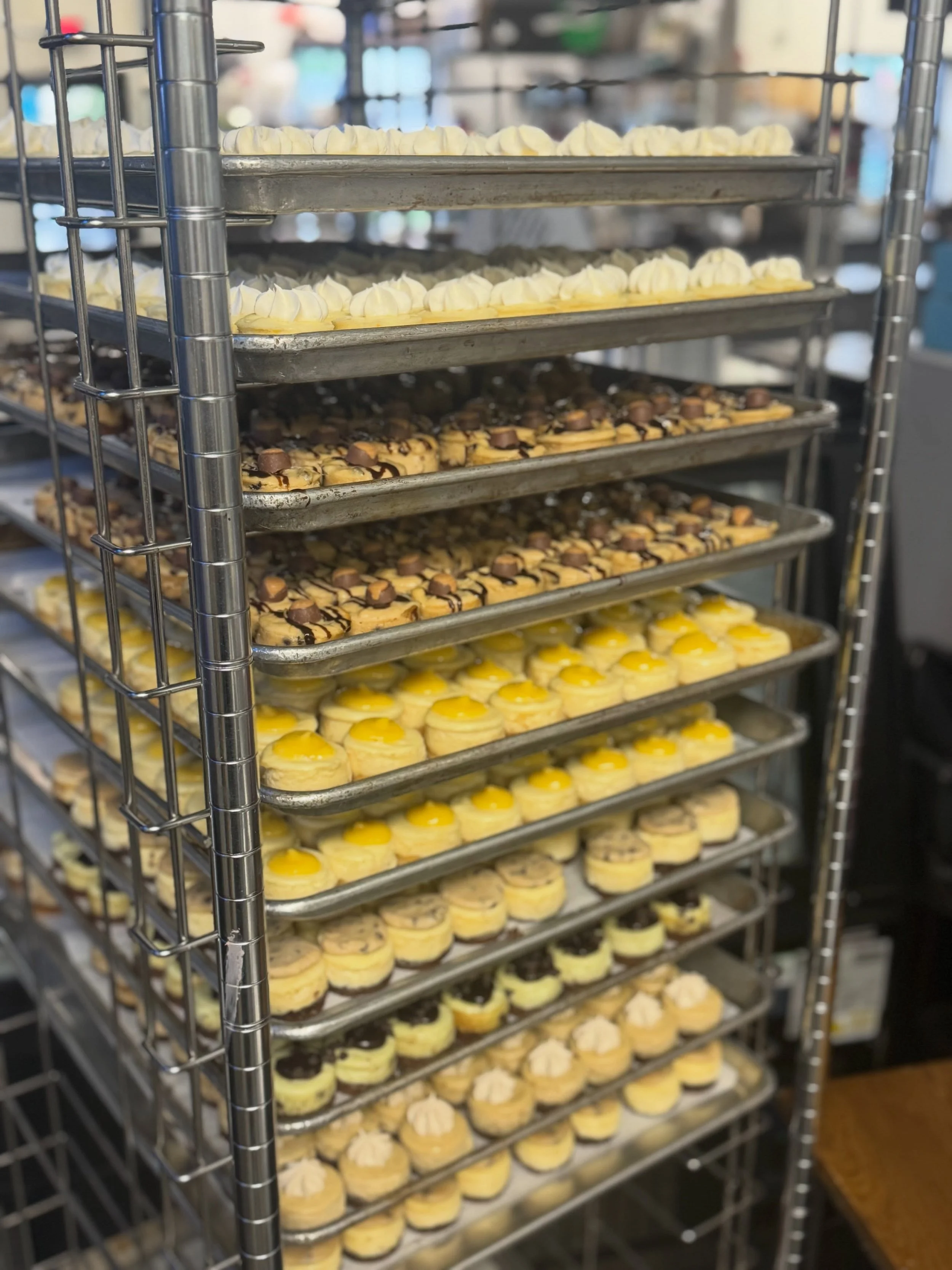 Stocked up and ready for the weekend!🍰
Hilliard open 11-9
Budd Dairy open 11-11
Wexner open 9-4
🩷🩷🩷