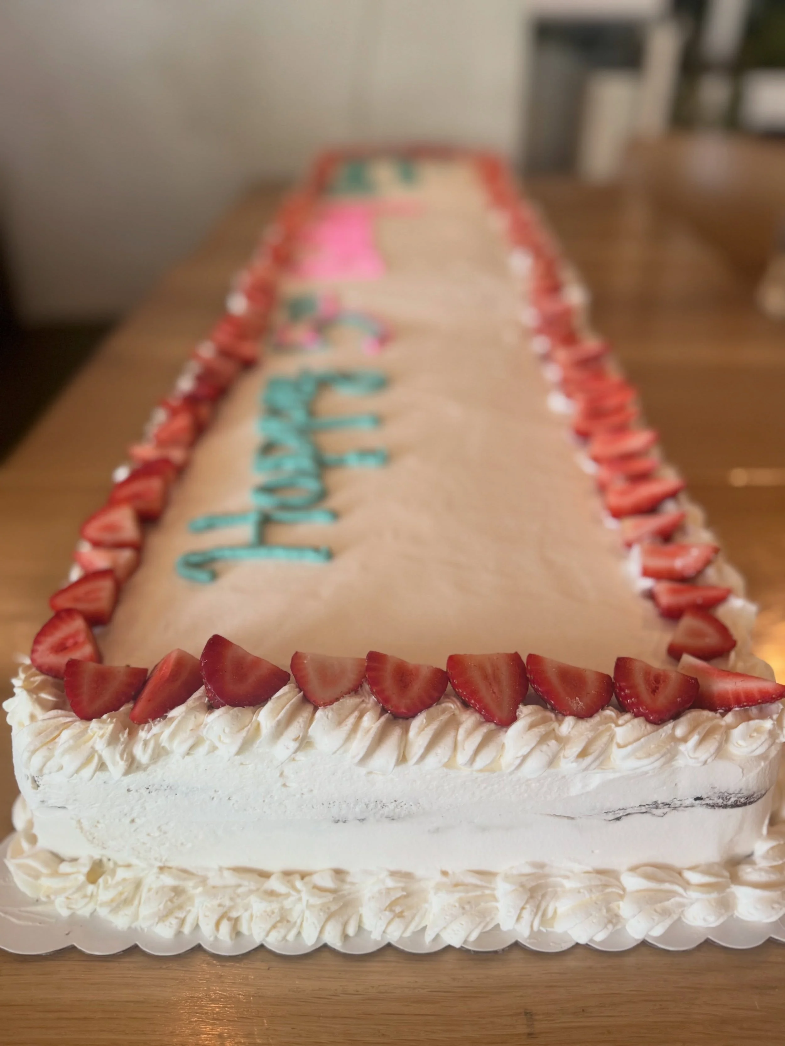 Come out to @getawaybrewing and celebrate 5 hoppy years! Chocolate strawberry sheet cake by the pint available tonight! Scoop up a slice &amp; cheers to this beautiful weekend☀️🍻🍰