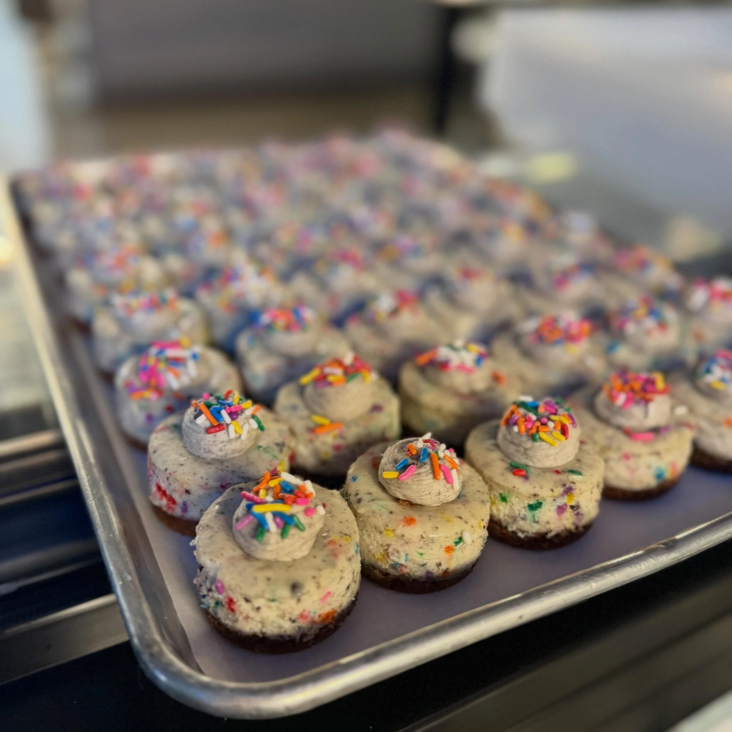 Birthday Oreo Mini Cheesecakes🎉 available at Budd and Hilliard! 

Budd open 11-11
Hilliard open 11-9
Wexner open 9-4