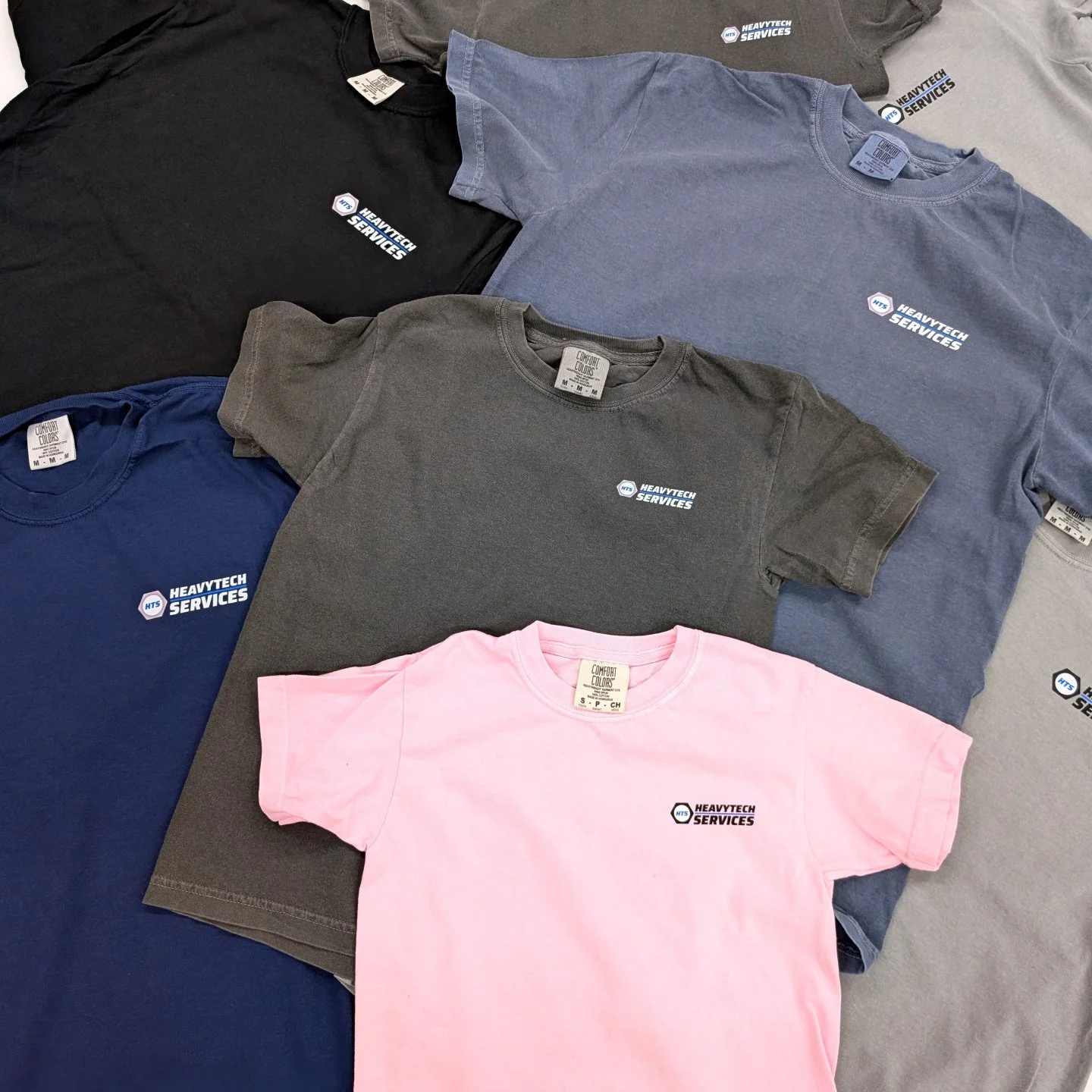 👕✨ Fresh off the press!
Custom uniforms for HeavyTech Services &ndash; printed with high-quality, long-lasting results.

✅ Workwear, uniforms &amp; promo apparel
✅ Multiple colours &amp; sizes
✅ Fast turnaround &ndash; local printing in Hamilton

Yo