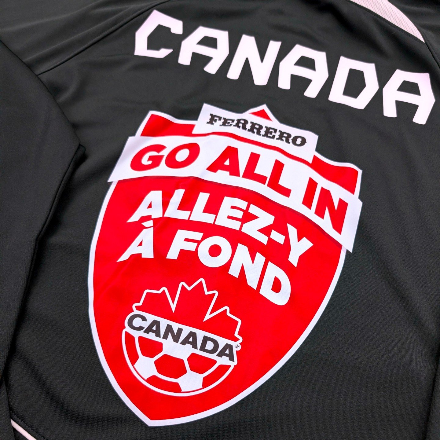 Clean prints. Sharp detail. Built to last.

This full-color DTF print came out perfect on this team warm-up. 🇨🇦⚽

At @customprintlab we make sure every print is
✔ vibrant
✔ durable
✔ game-ready

Need prints like this for your team, brand, or busine