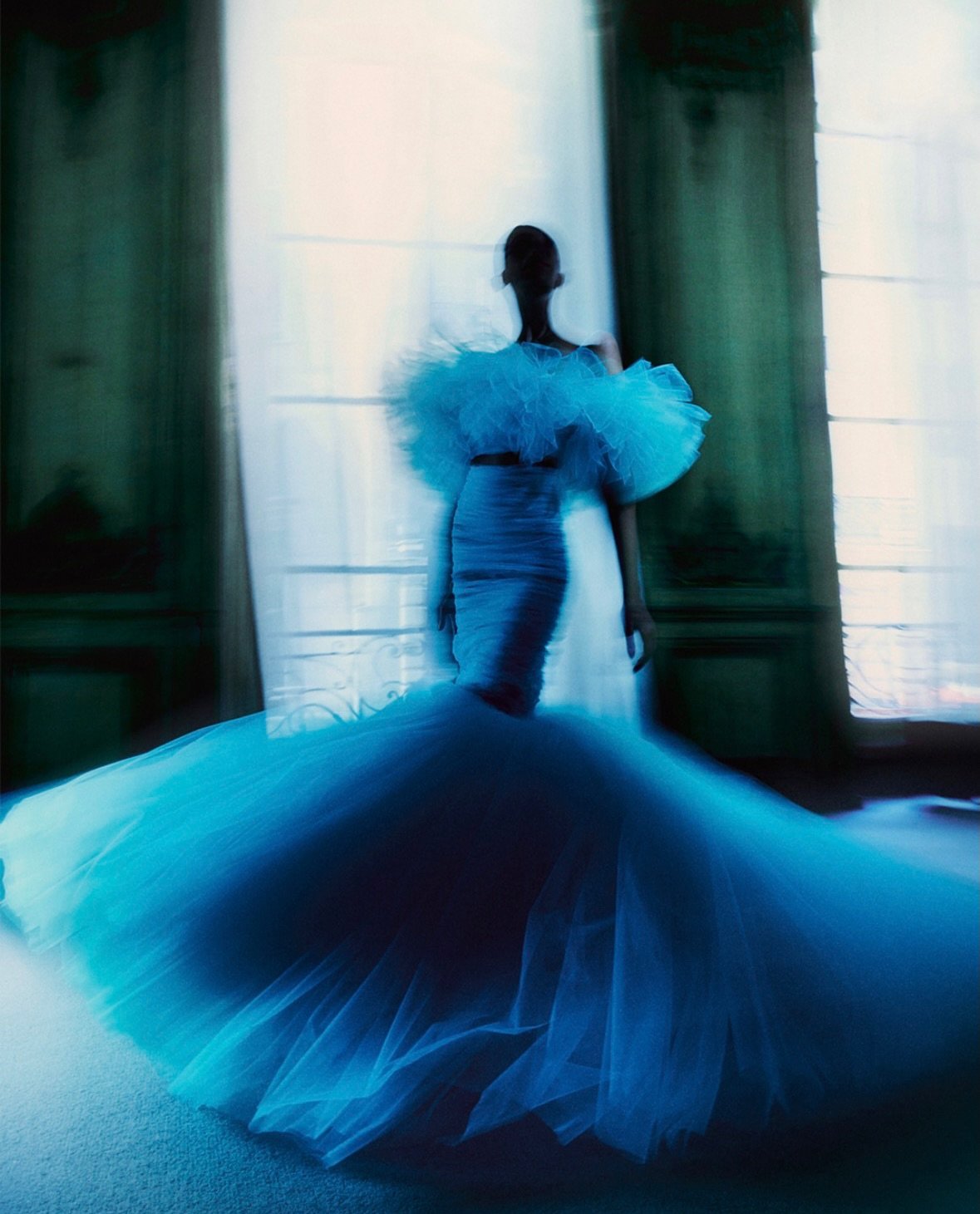 A study in elegance and form. Movement captured in its purest expression.

&bull;&bull;&bull;
#repost

@fotografiska @edgarberg here on Day 3 of taking over @Fotografiska for the week.

Volume is a recurring ingredient in my work, an element I return