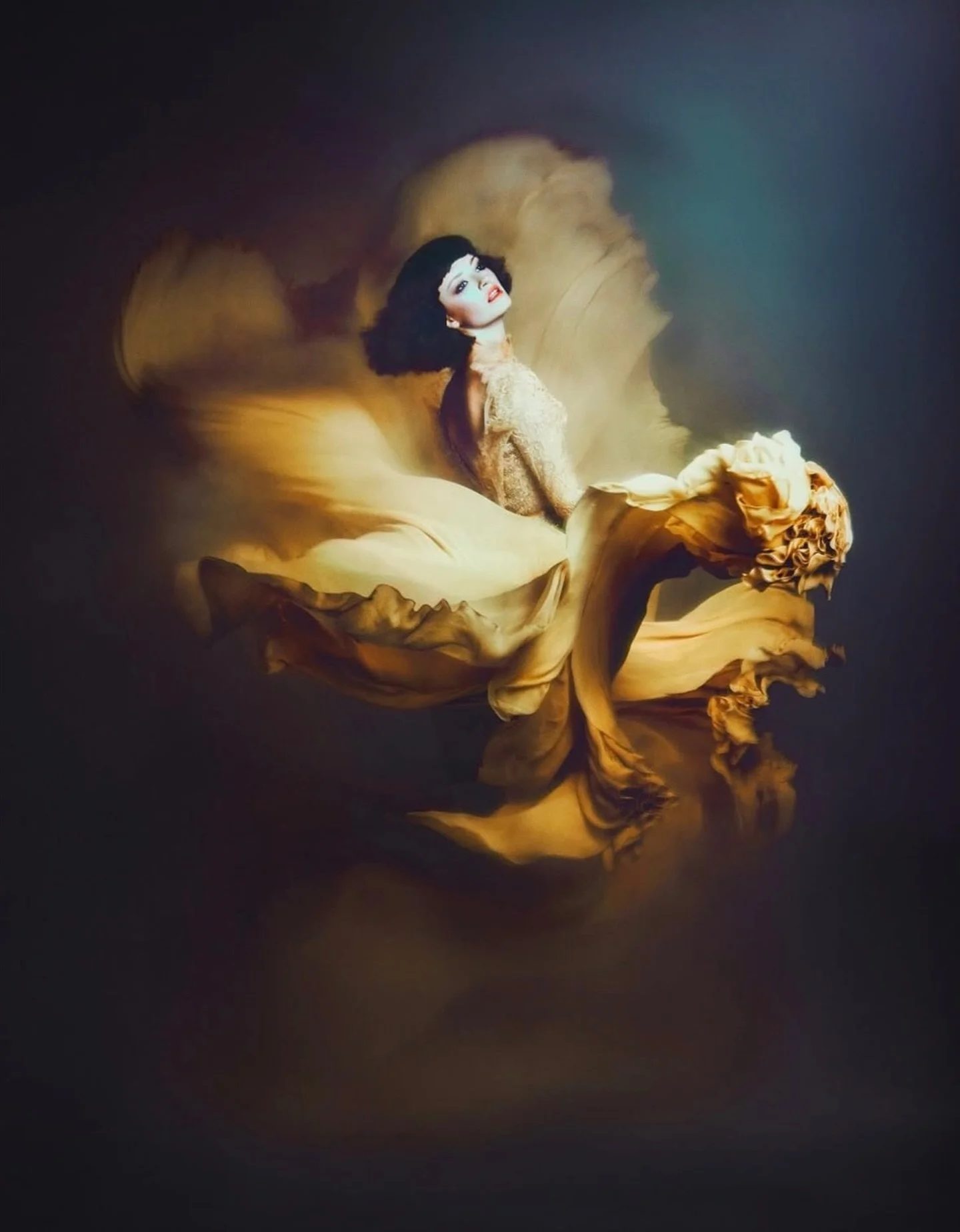 A moment suspended between fantasy and elegance.

&bull;&bull;&bull;
#repost

@kristianschuller #anastasiakuznetsova #hautecouture from my book #talesforoskar shot for @vanityfairlondon #paris 2012 #styling @hannahteare #creativedirector @karen.hibbe