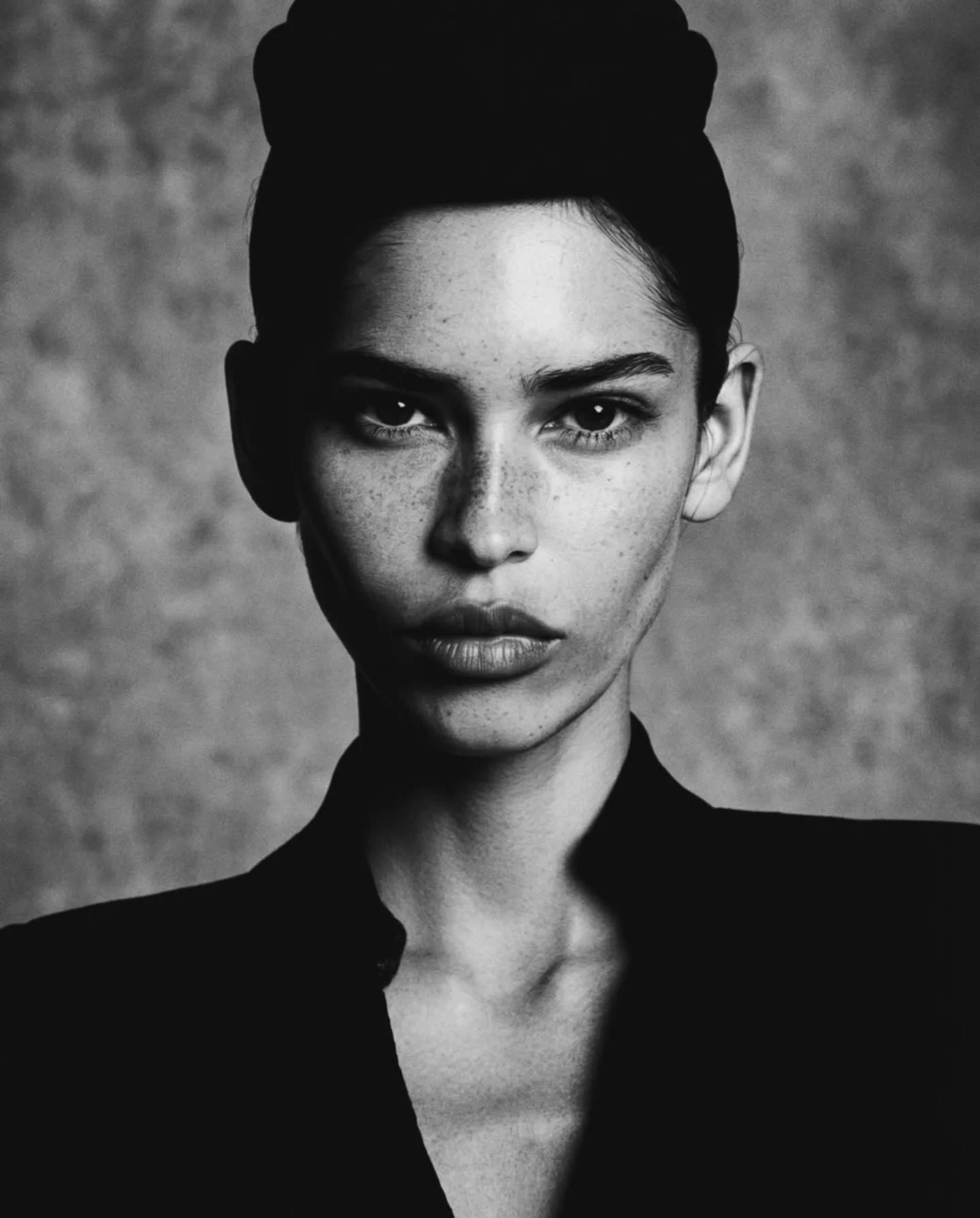 Simply beautiful 🖤

&bull;&bull;&bull;
#repost
@neavebozorgi In studio