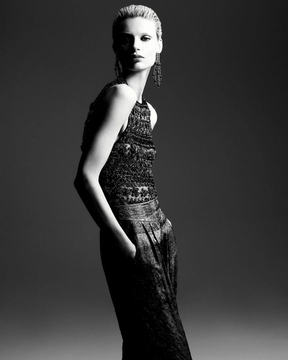 Elegance whispered, never announced.

&bull;&bull;&bull;
#repost

@giorgioarmani Delicate embroidery, modern shapes.
Discover the Giorgio Armani FW25 collection on armani.com

Photographer: @robingaliegue
Make Up Artist: @karimrahmanstudio
Hair Styli