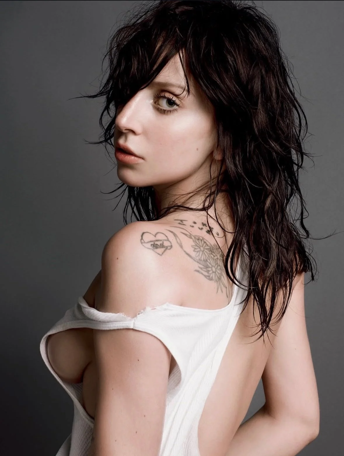 The Grammys in Los Angeles delivered glamour, power, and unforgettable wins, celebrating the artists who are shaping music and culture worldwide. 

&bull;&bull;&bull;
#repost 

@magazine Congratulations to last night&rsquo;s GRAMMY winners! The stars