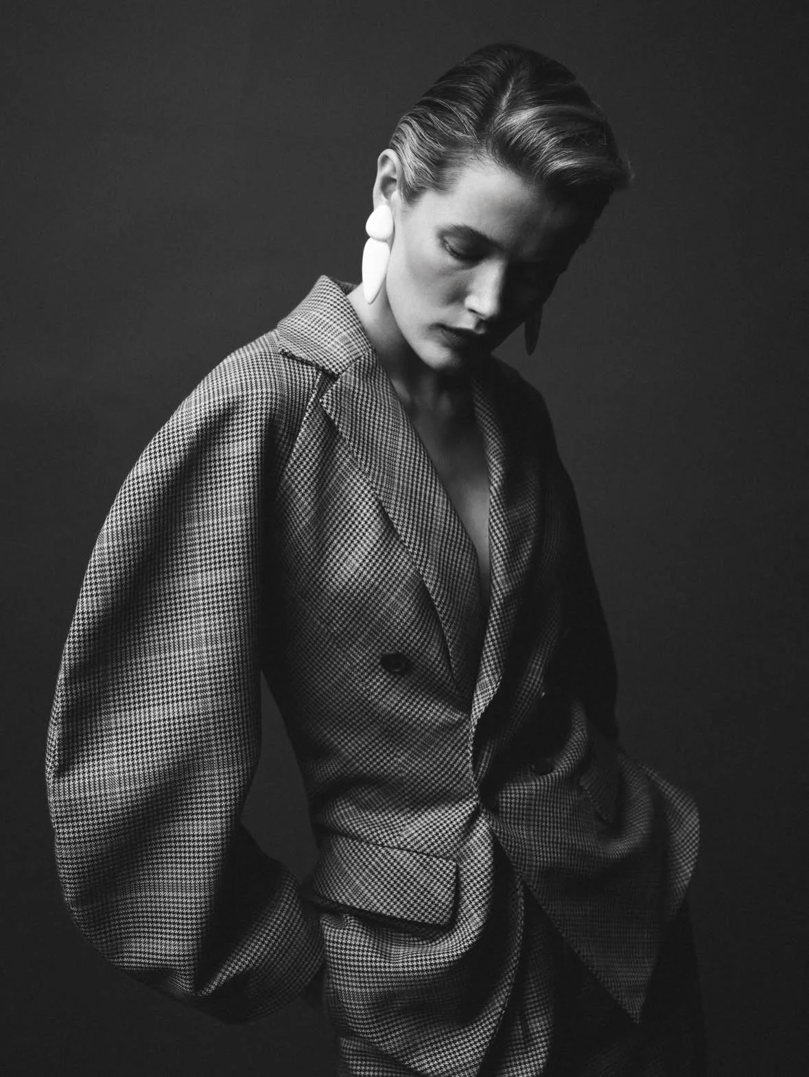 A study in light, presence, and quiet power.

&bull;&bull;&bull;
#repost

@shamayim Veronica photographed by SHAMAYIM.
Makeup and Hair by Alexandra Osipova. Wardrobe Stylist Nikolett. She wears Heike NY. Earrings by MEYVN.
Production assistant Monica