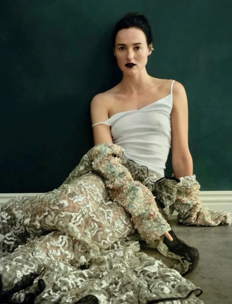 There is a rare kind of presence that does not ask for attention yet holds it completely.
Renate Reinsve embodies that quiet intensity, where strength meets sensitivity and every detail feels intentional.

&bull;&bull;&bull;
#repost

@renatereinsve
@