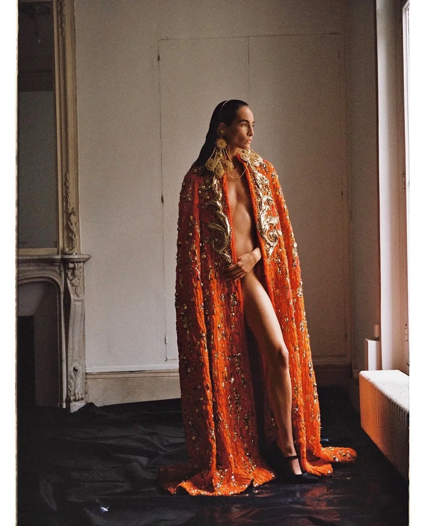 Couture in its most luminous form.

&bull;&bull;&bull;
#repost

@branislavsimoncik @heather_kemesky for @voguegreece wearing @dolcegabbana couture
Photo @branislavsimoncik
Styling @anyaziourova
Makeup @lloydsimmondsmakeup
Hair @hairpalacio
Casting @m