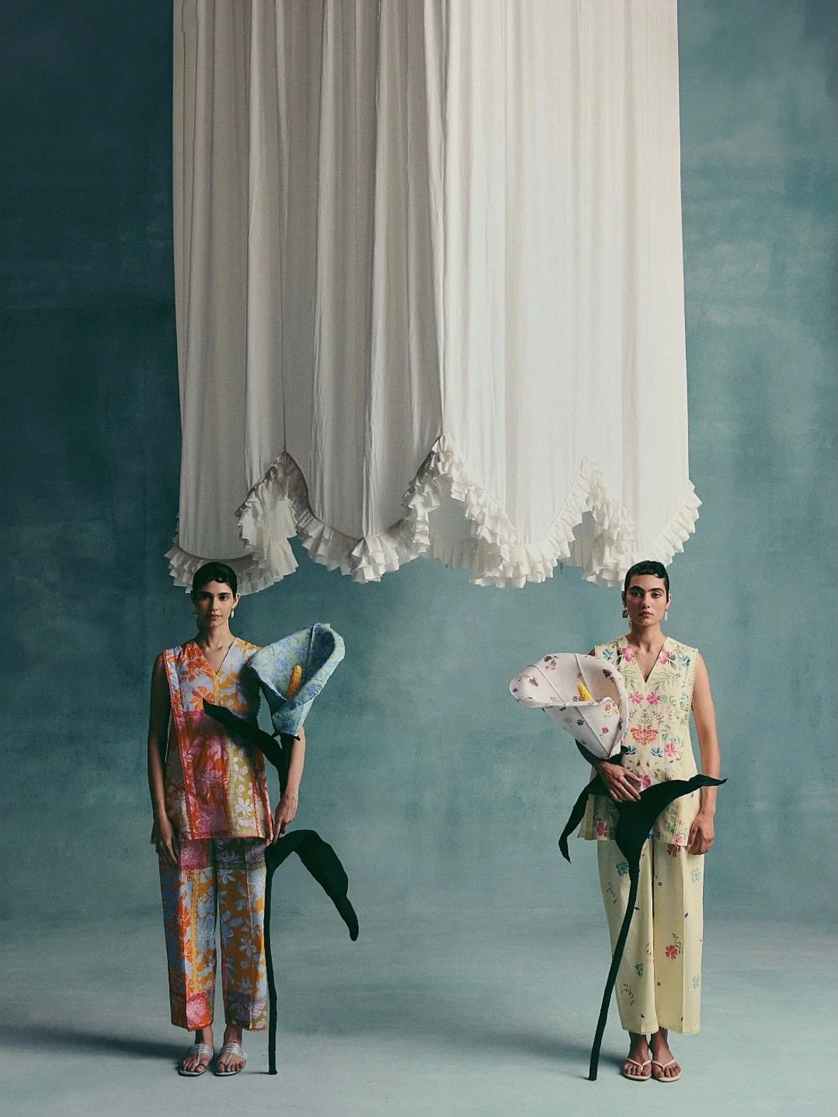 Glamour in the details, atmosphere in every frame.

&bull;&bull;&bull;
#repost

@beardseyeview Production Design, Set Execution &amp; Custom Props for @labelmogra

Styling, Creative and Art Direction @oorjanarchal Photography &amp; Visual direction @