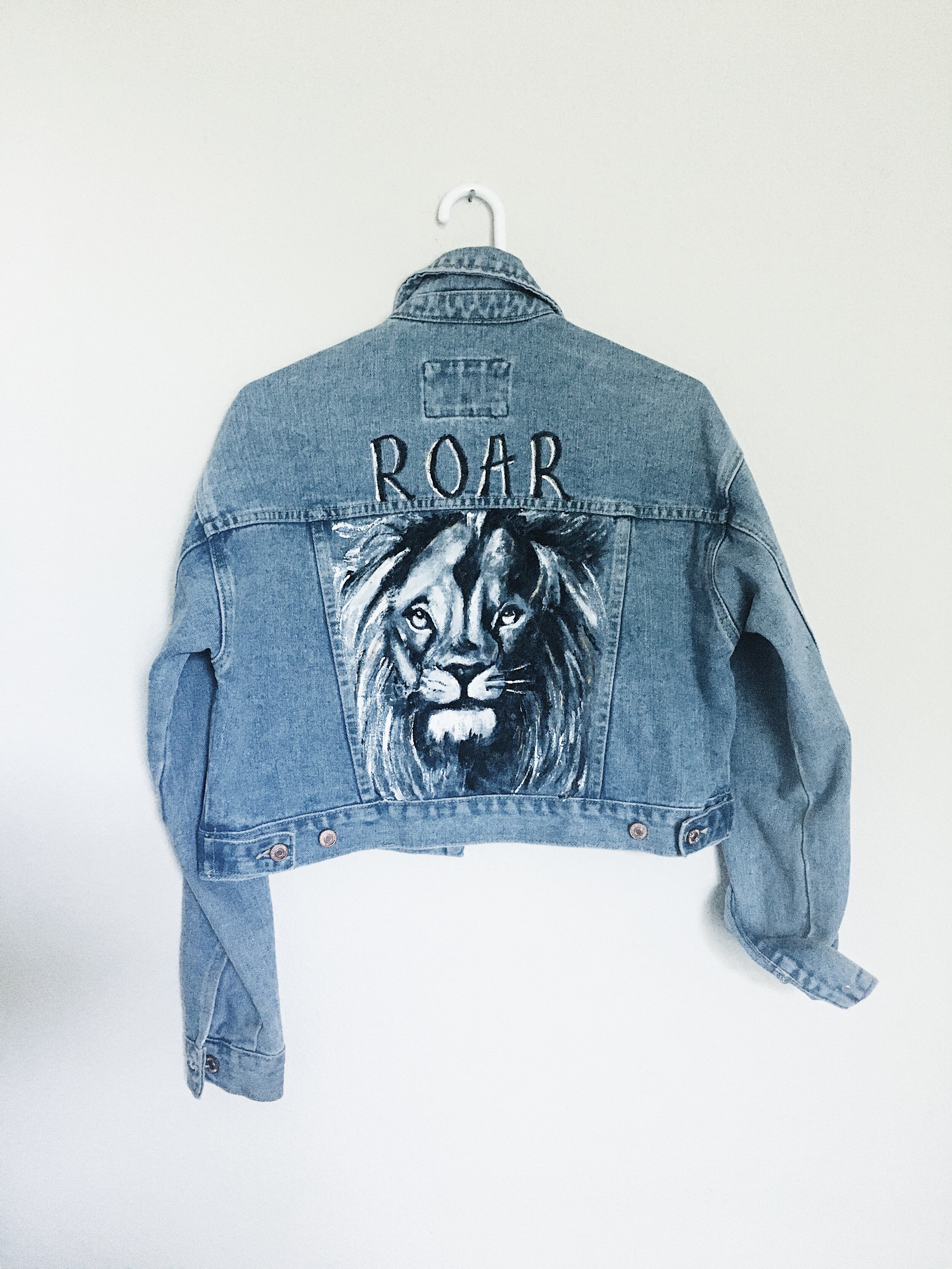 "ROAR" - Lion Jacket Design
