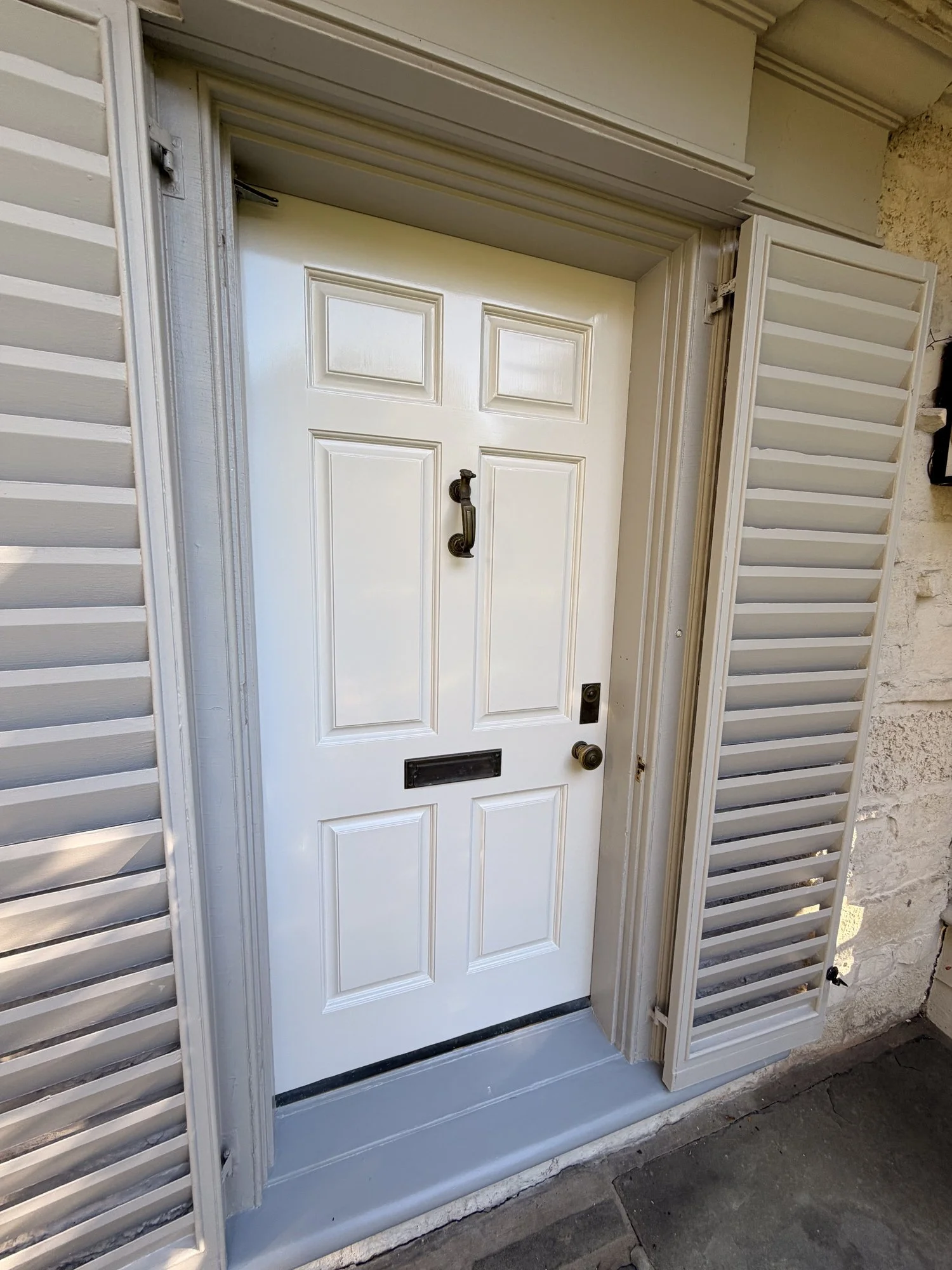 04-lake-forest-front-entry-door-refinish.jpg
