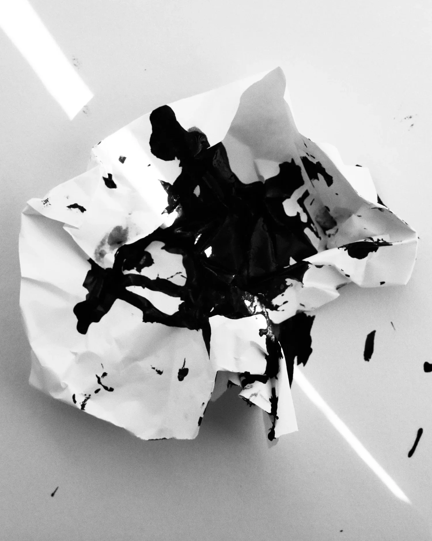 PAPIER_BW.jpg
