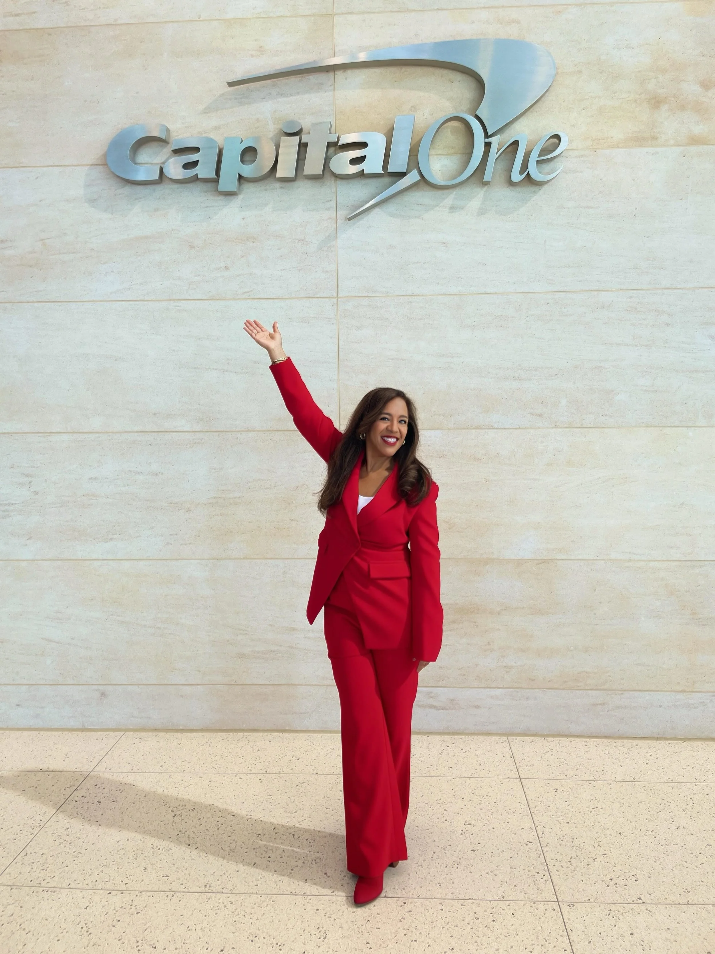 My first speaker bureau booking just happened at @capitalone . 🙌🏽
This would not have happened without Drew Sullivan. Thank you for bringing me to @apbspeakers . And thank you Juliana MacKinnon for this opportunity.
Capital One, thank you for the i