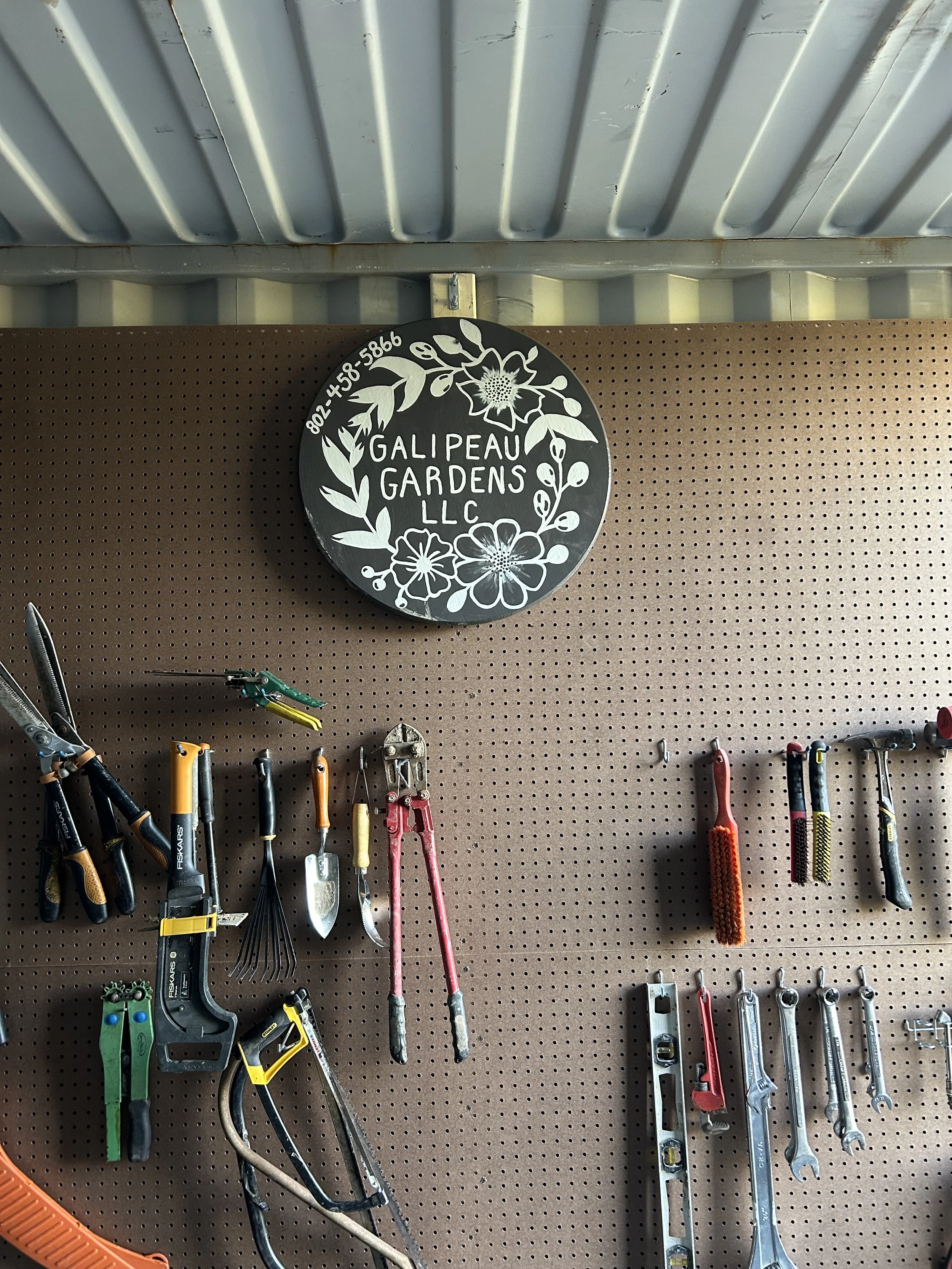 Galipeau Gardens Sign .jpg