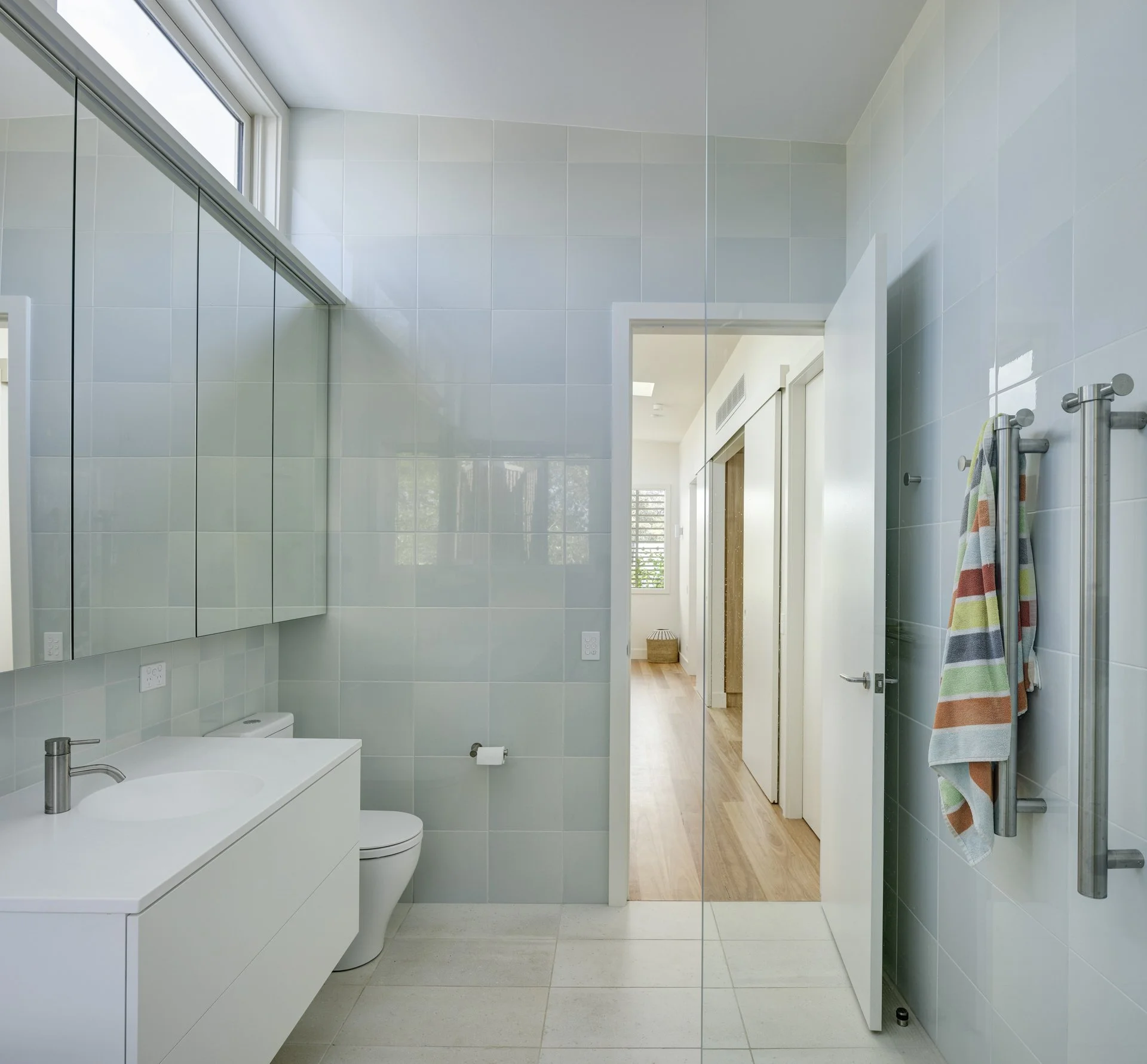 Gloss Green bathroom 