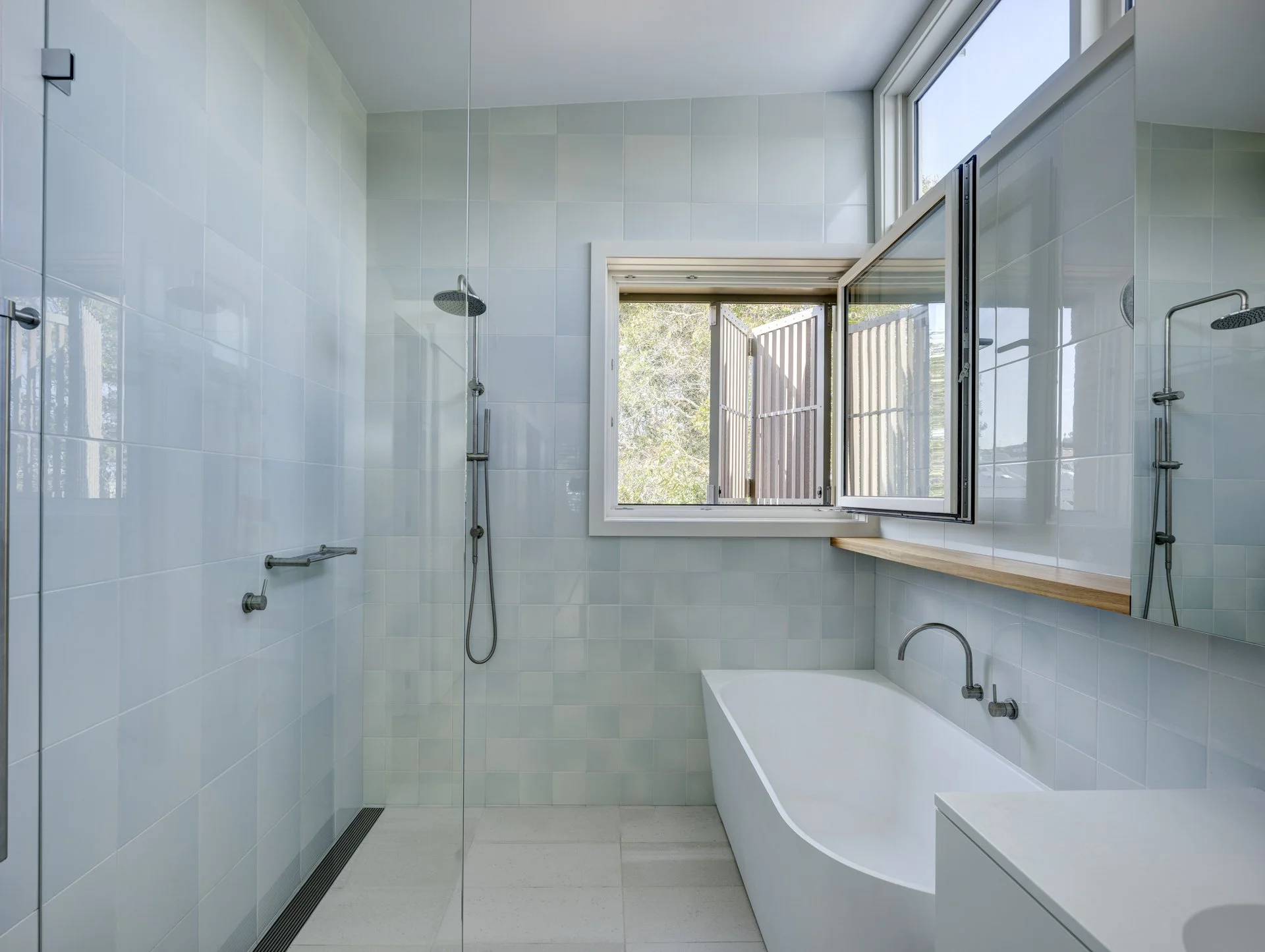 seawater inspired batrhoom