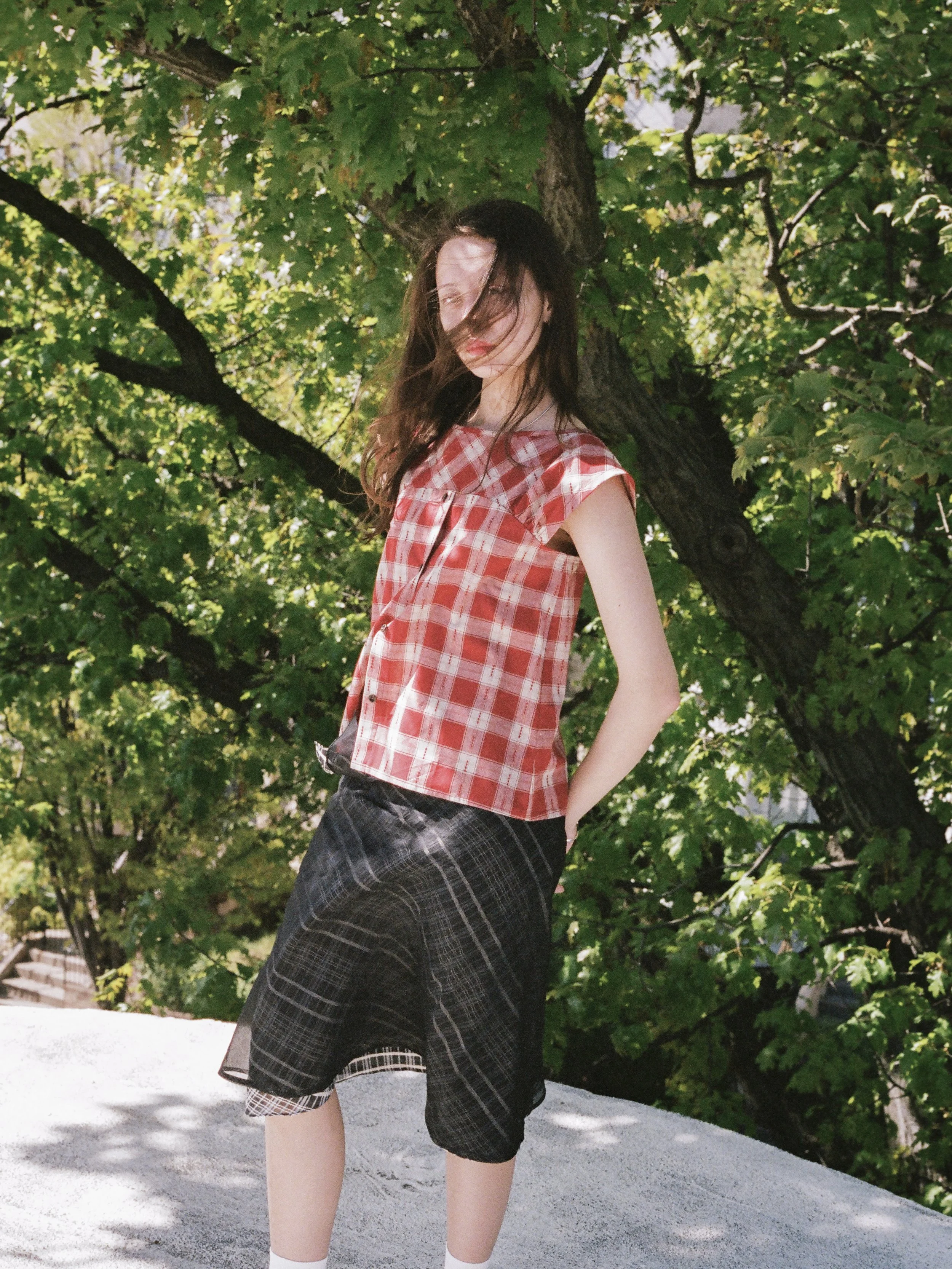 BIAS-CUT LAYERED SKIRT / PLAID TOP