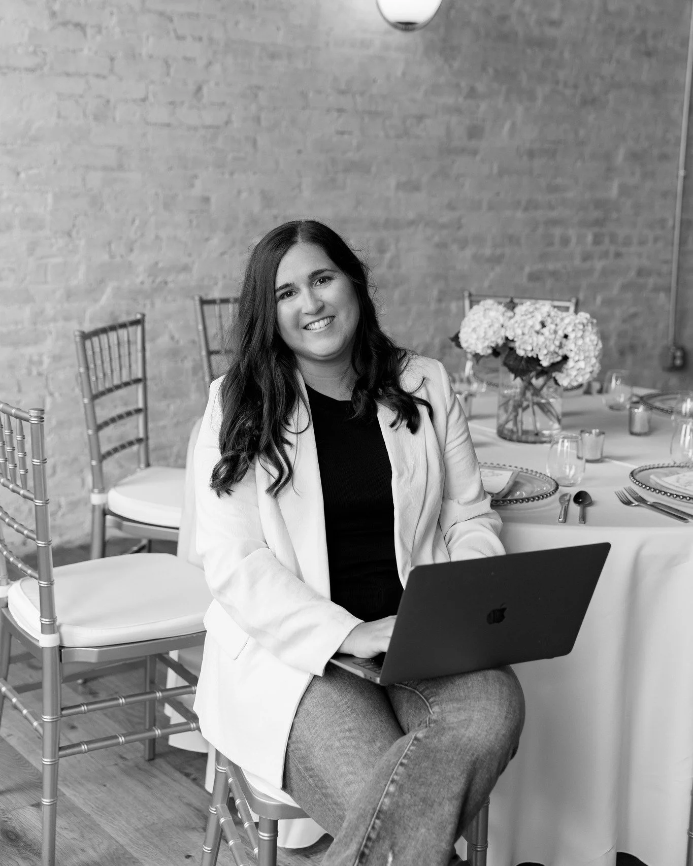 Hi, I&rsquo;m Kristen &mdash; the owner and planner behind Events with Kristen! 💛

If you&rsquo;re new here (or it&rsquo;s been a while), I thought it was time for a little re-introduction. After a year of being in business on my own, I&rsquo;m more