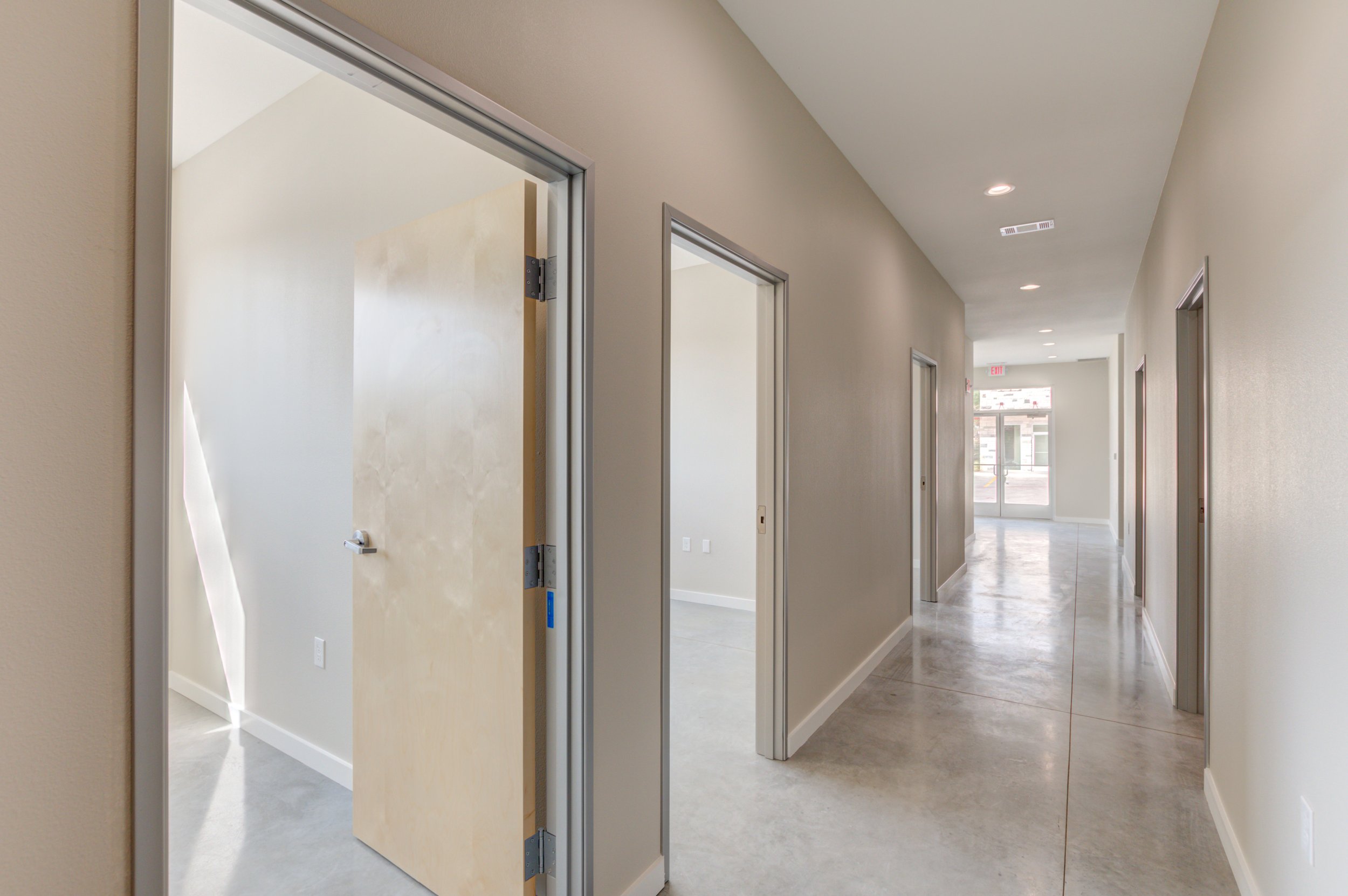 Hallway-1.jpg