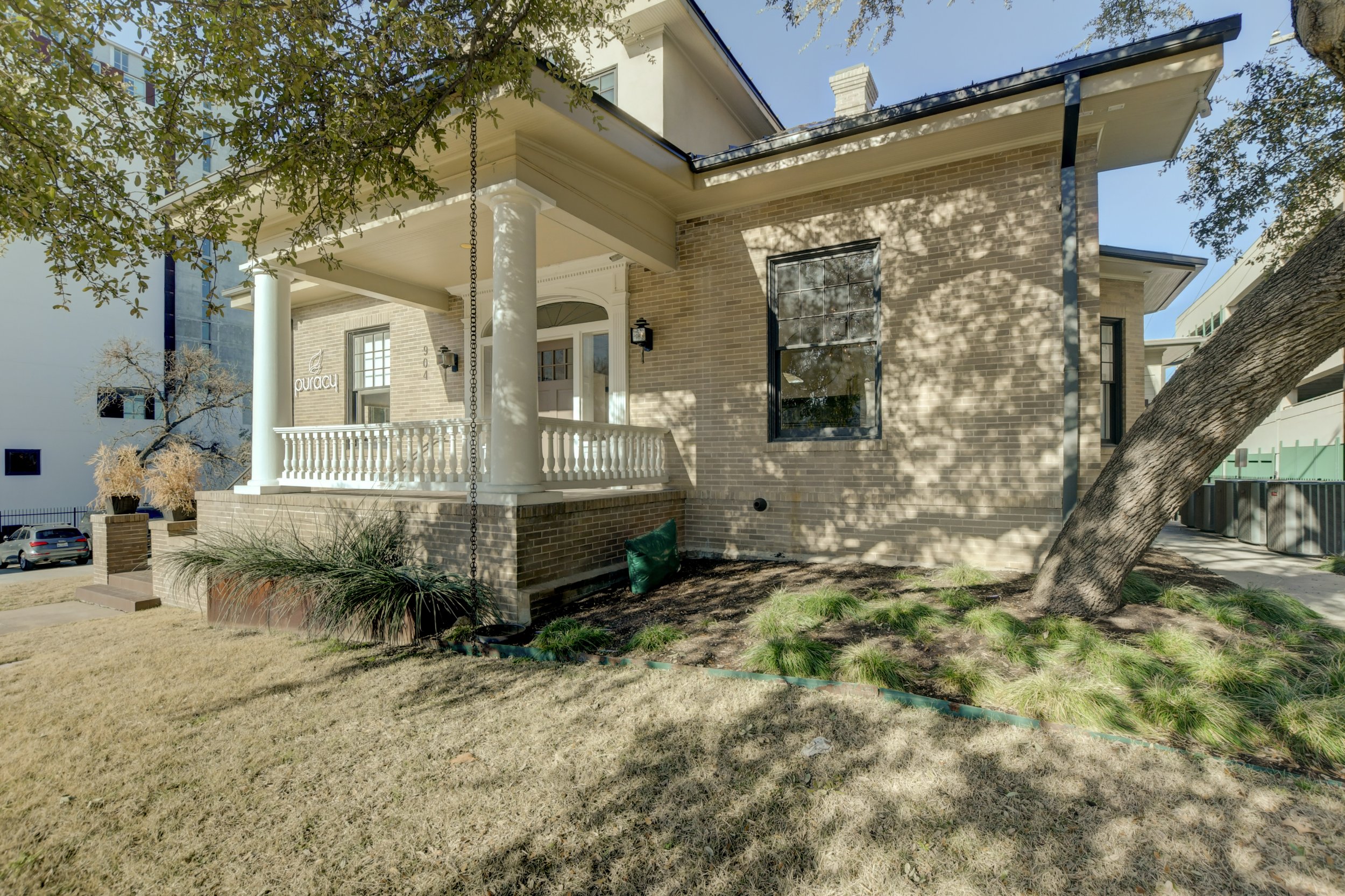 Exterior-11.jpg