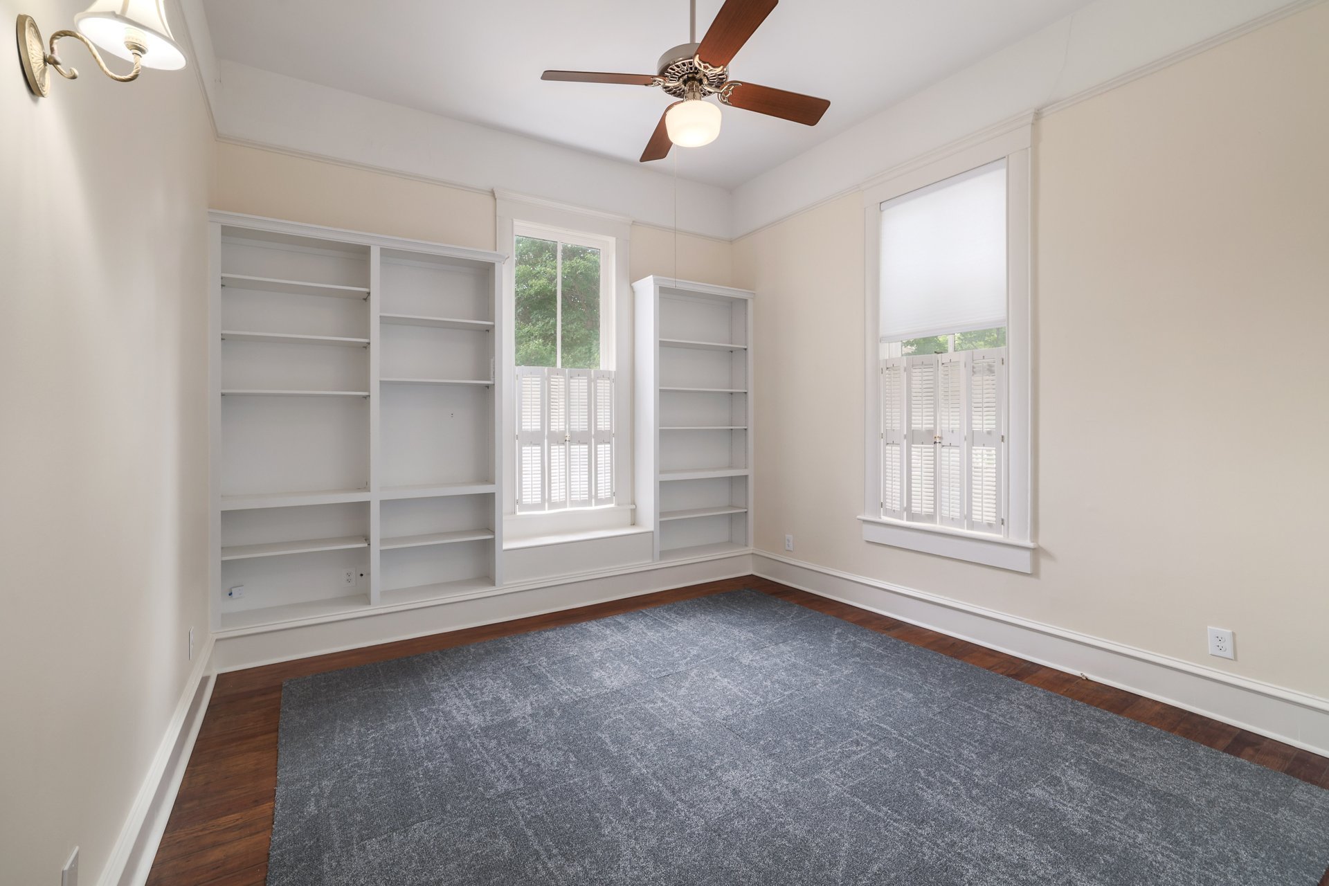 602 West 13th St 014.jpg-SMALL.JPG